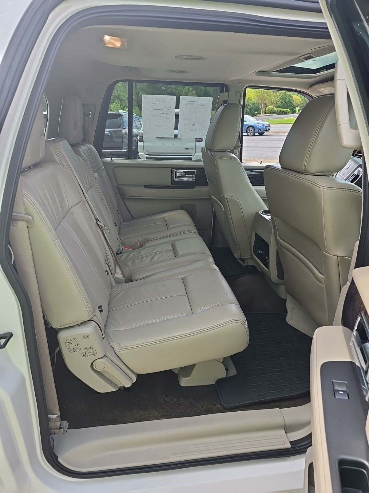 2015 Lincoln Navigator L Base AWD
