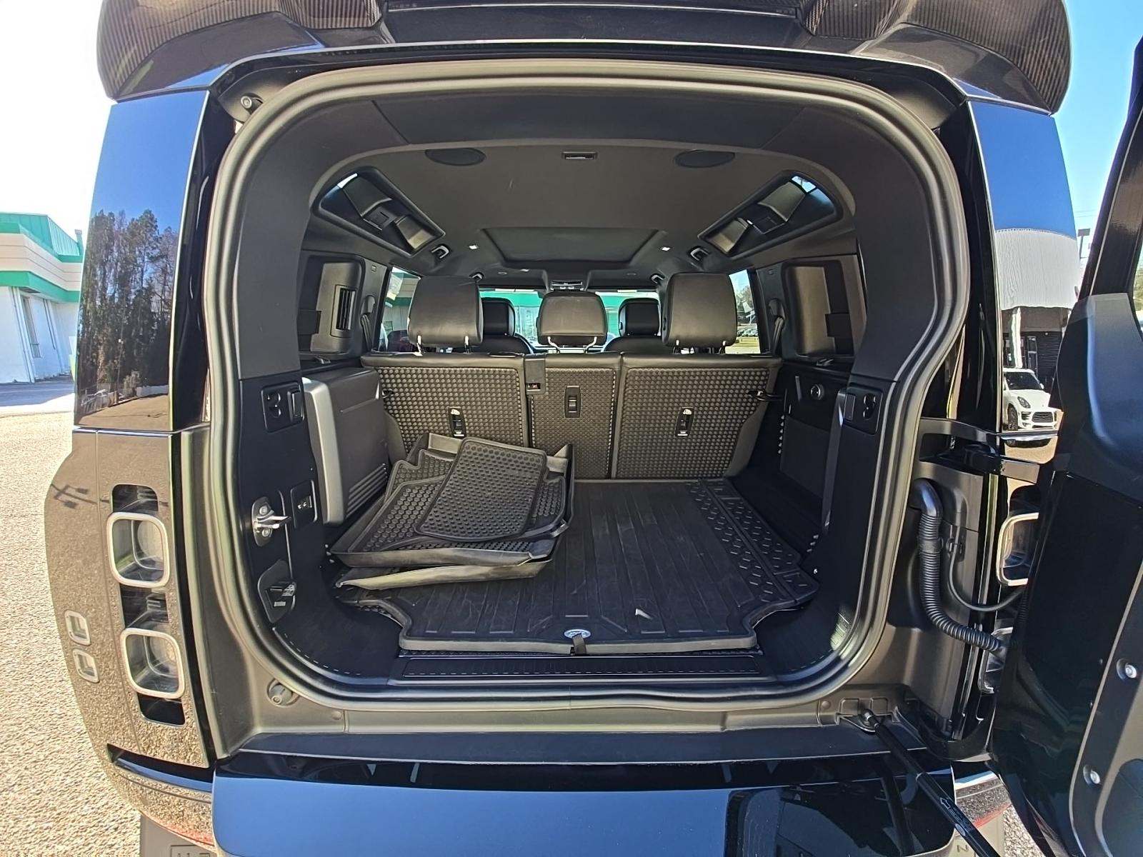 2024 Land Rover Defender 110 V8 AWD