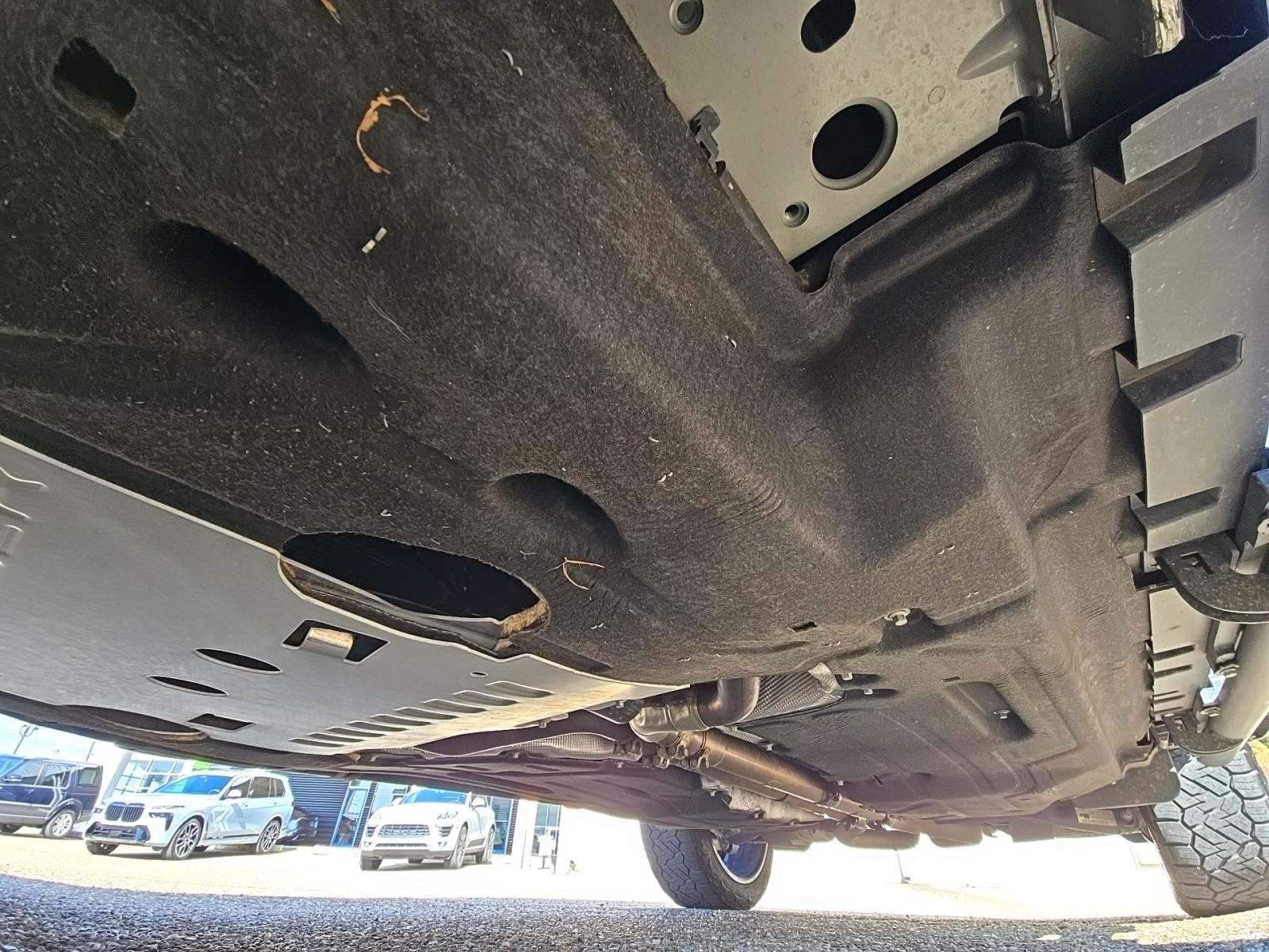 2024 Land Rover Defender 110 V8 AWD