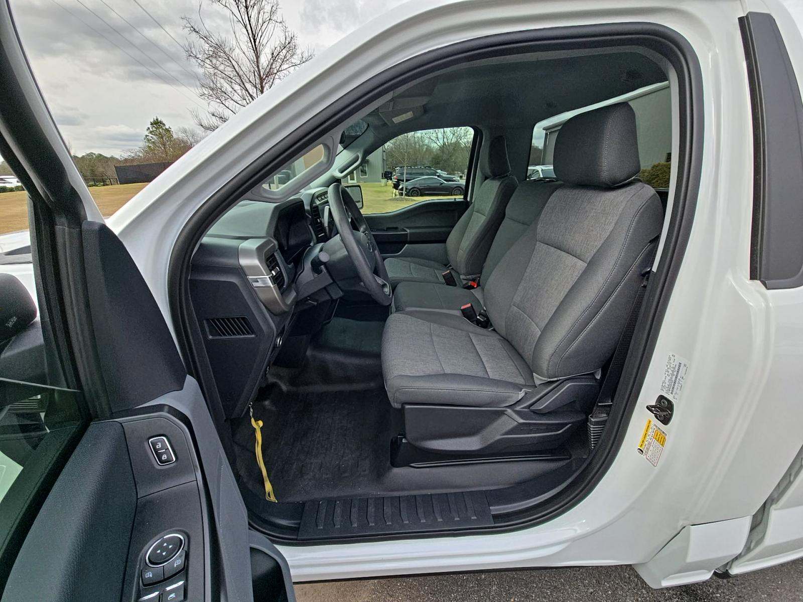 2024 Ford F-150 XL RWD