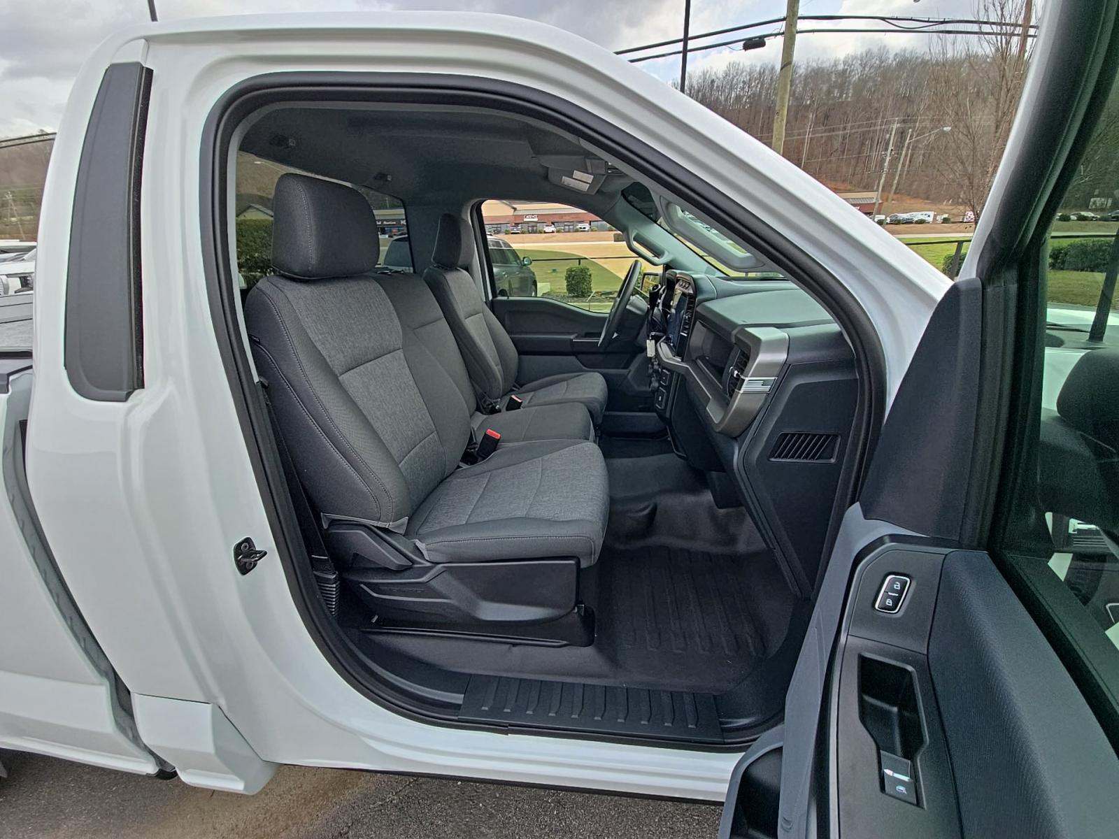 2024 Ford F-150 XL RWD