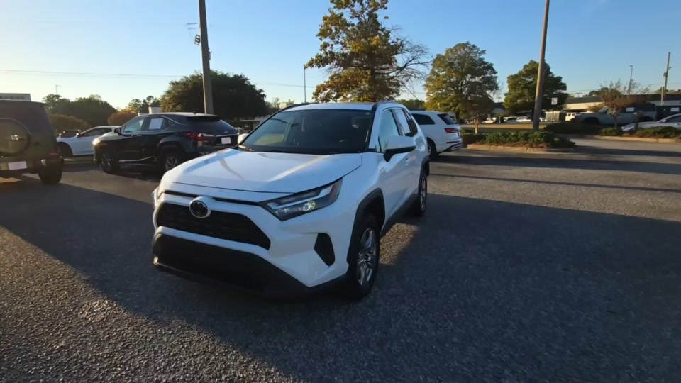2023 Toyota RAV4 XLE