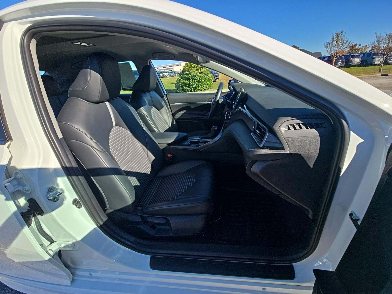 2023 Toyota Camry SE FWD