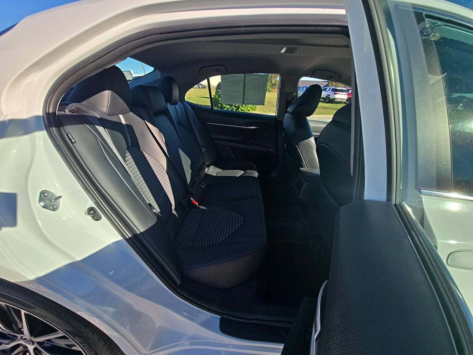 2023 Toyota Camry SE FWD