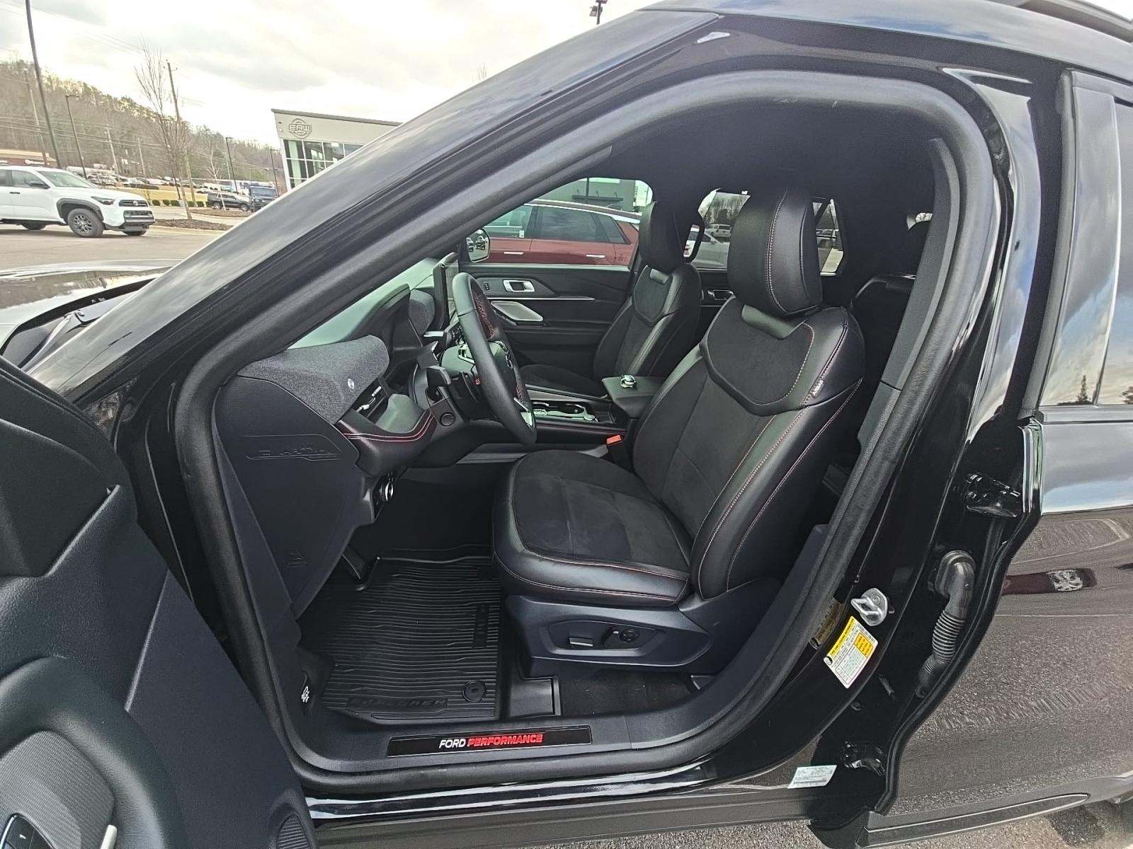 2025 Ford Explorer ST AWD