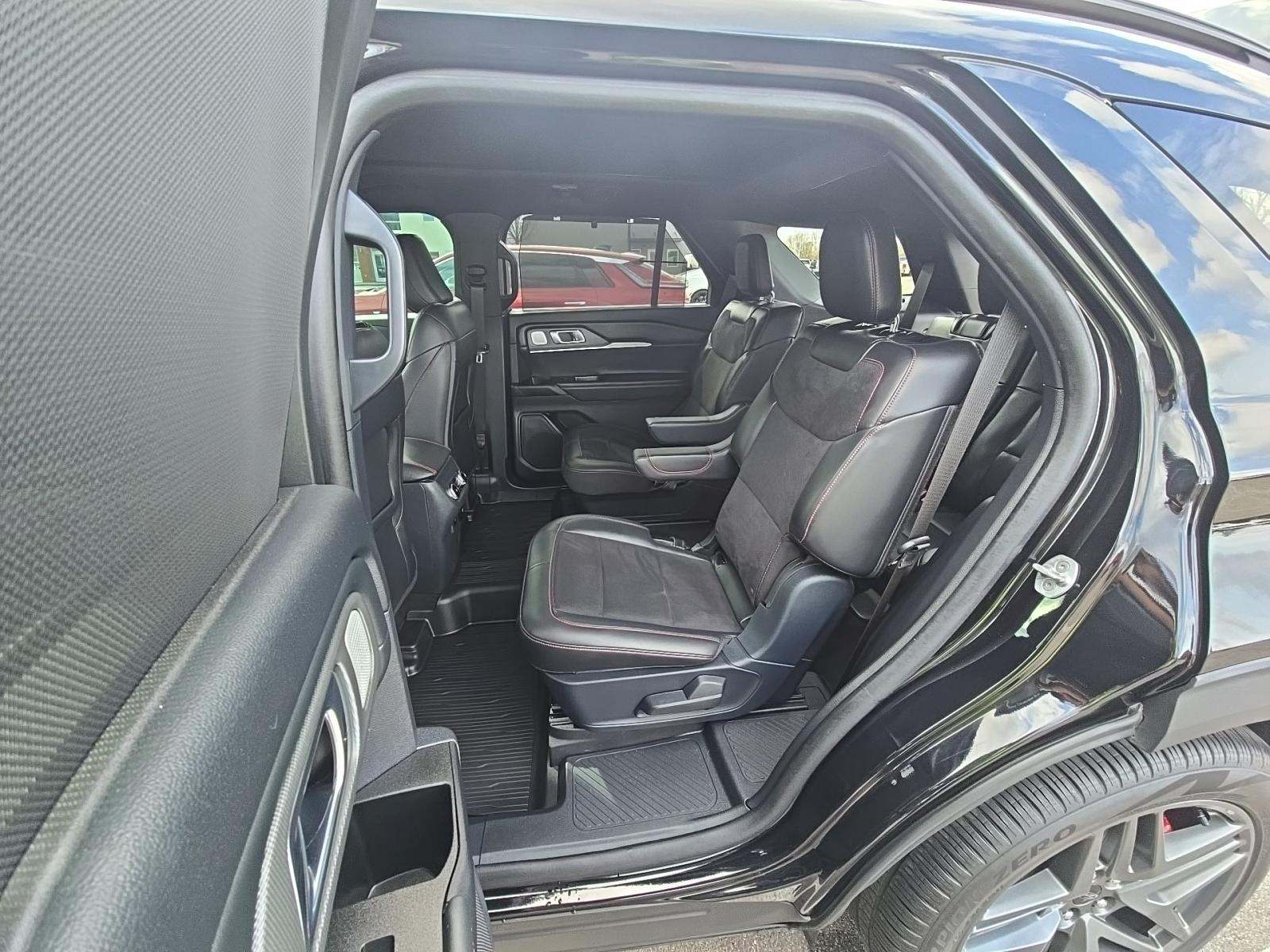 2025 Ford Explorer ST AWD