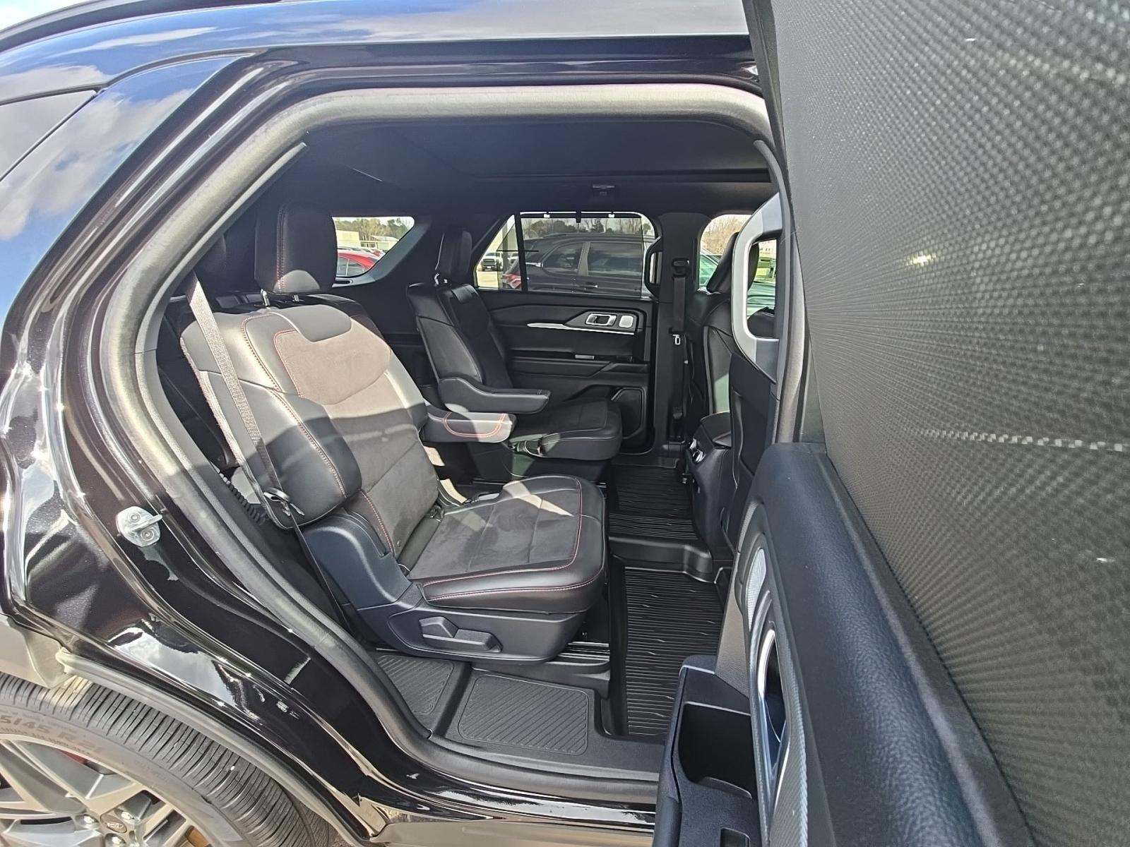 2025 Ford Explorer ST AWD