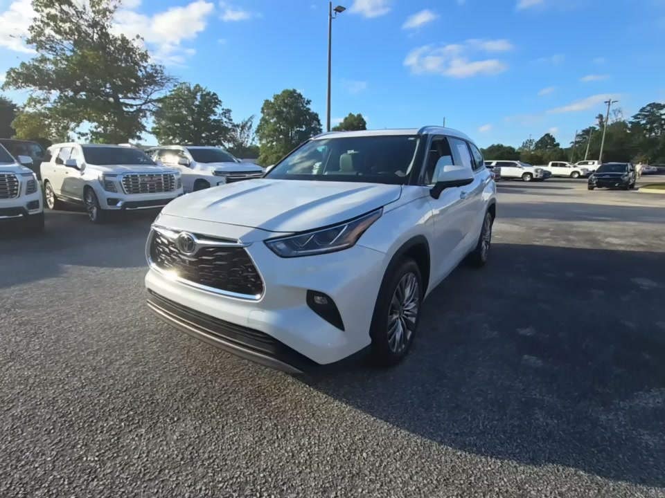 2023 Toyota Highlander Platinum FWD