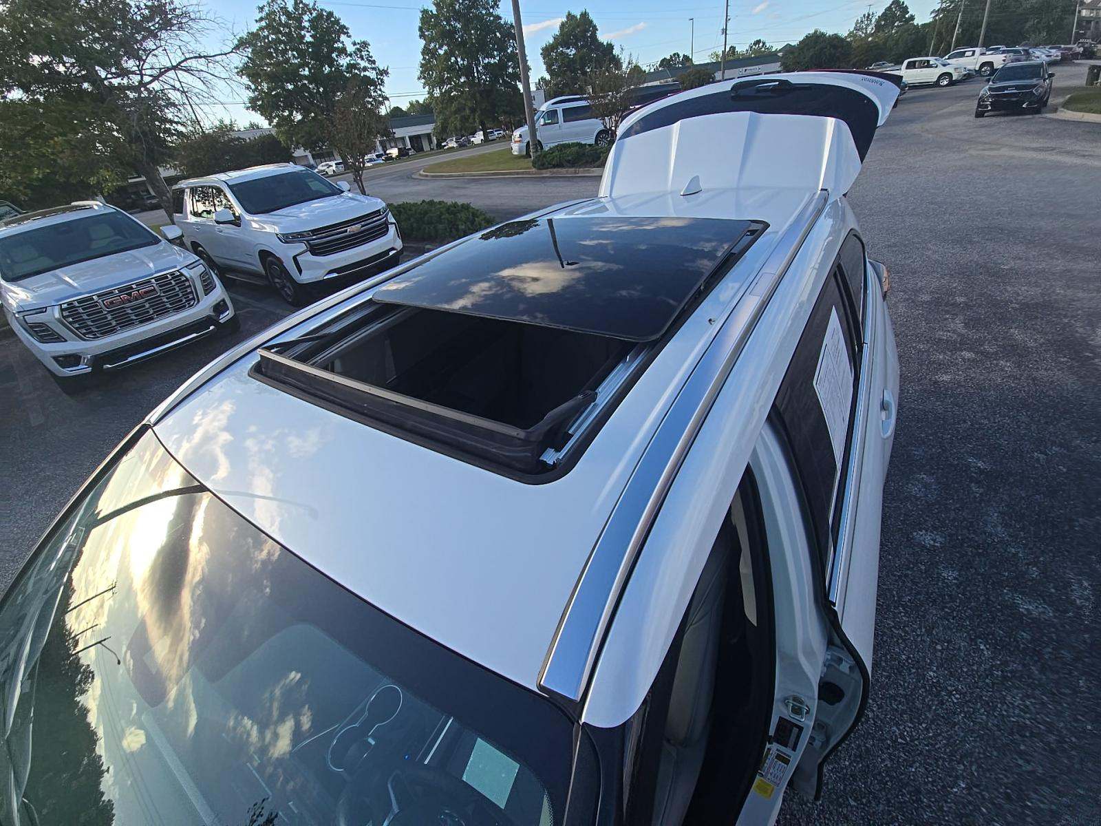 2023 Toyota Highlander Platinum FWD