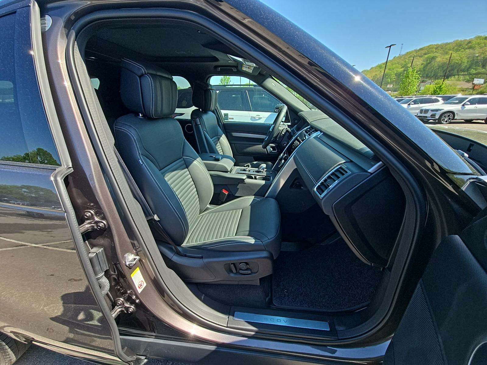 2024 Land Rover Discovery Dynamic SE AWD