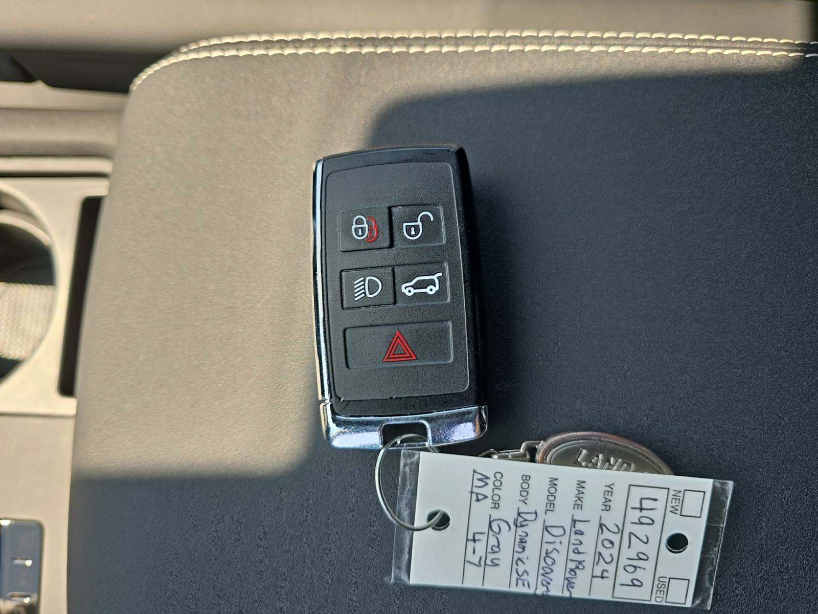 2024 Land Rover Discovery Dynamic SE AWD