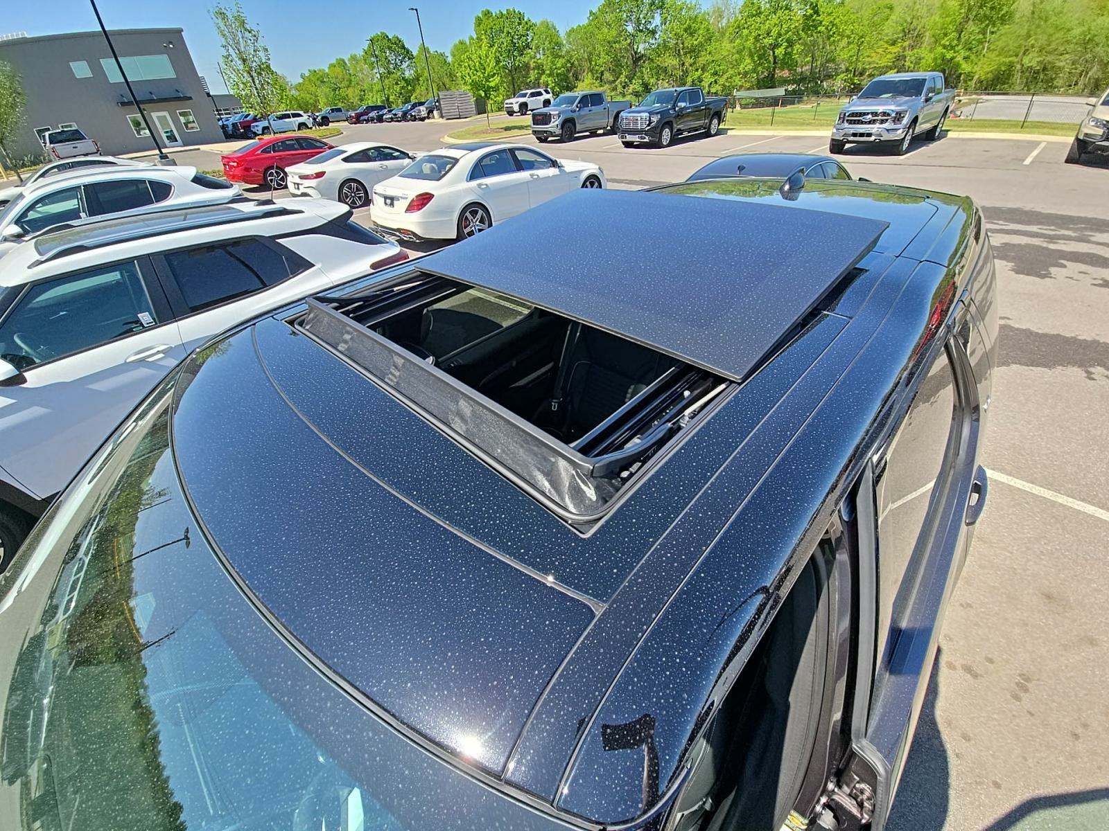 2024 Land Rover Discovery Dynamic SE AWD