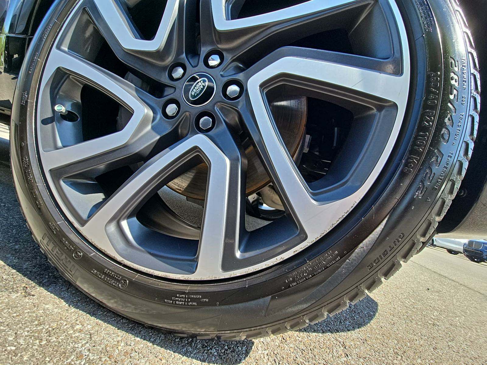 2024 Land Rover Discovery Dynamic SE AWD