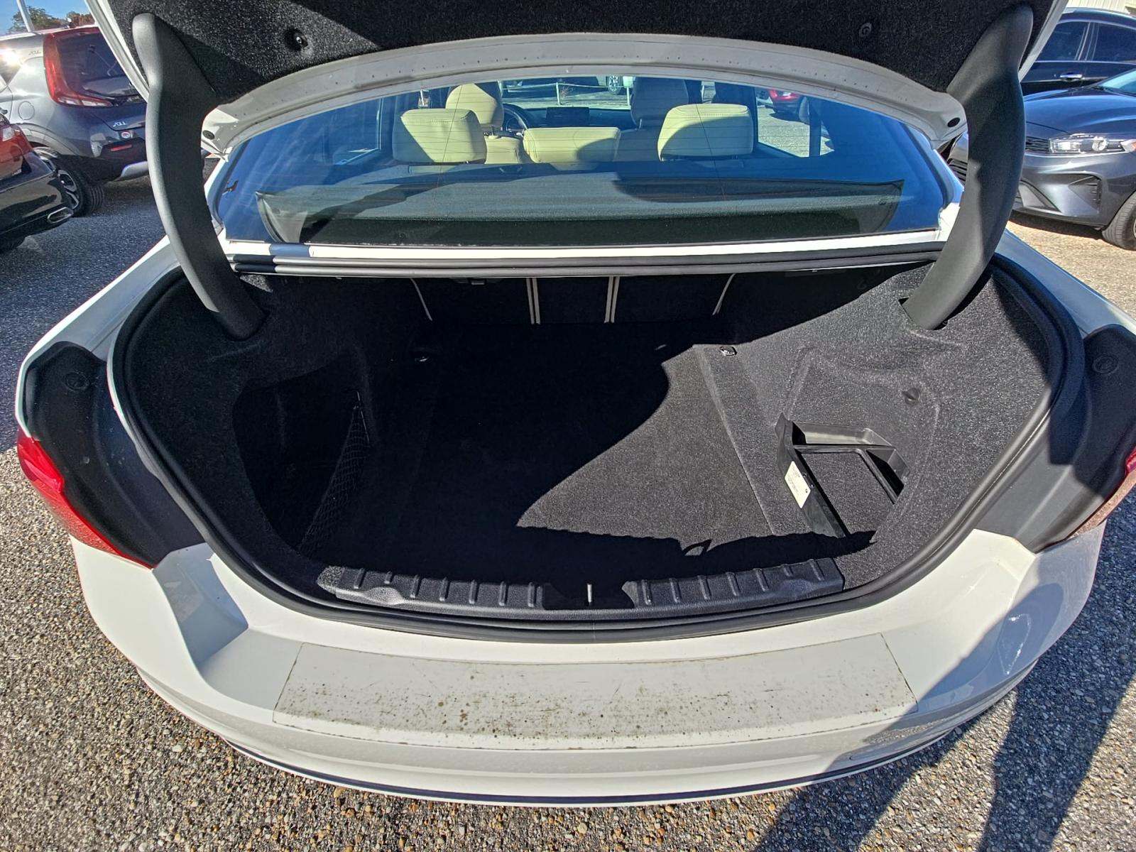 2018 BMW 3 Series 330i RWD