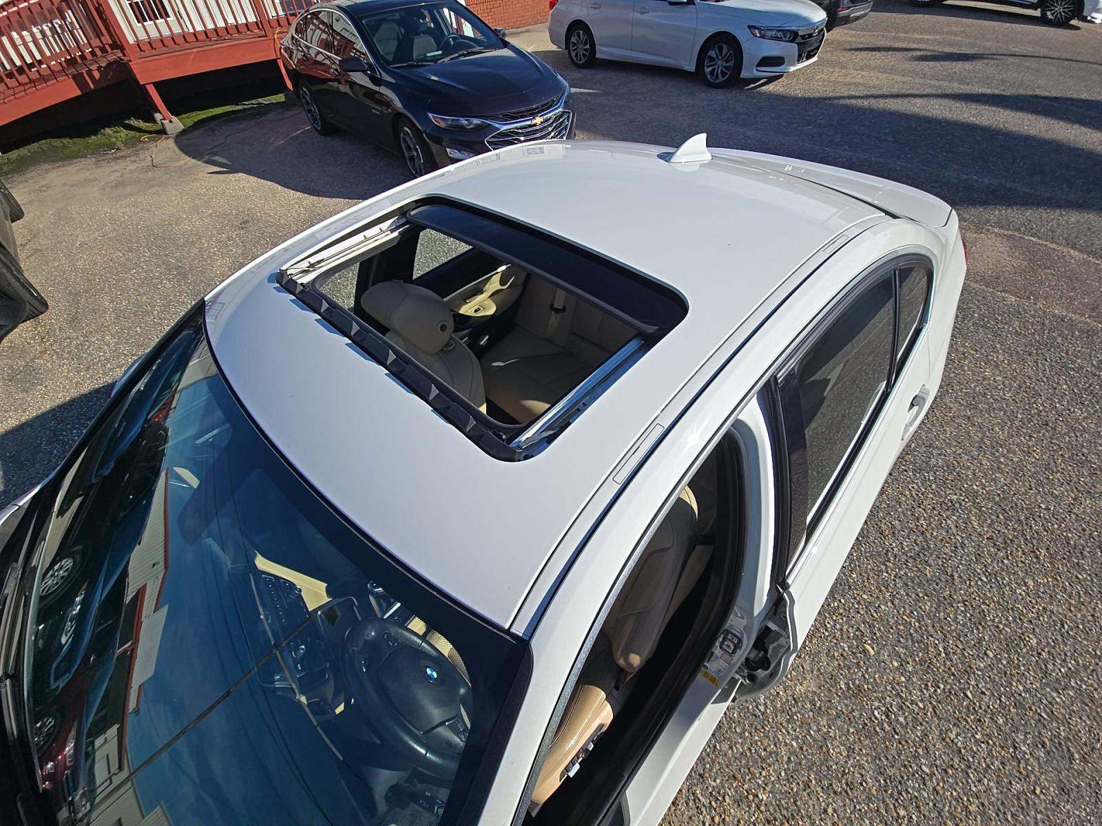 2018 BMW 3 Series 330i RWD