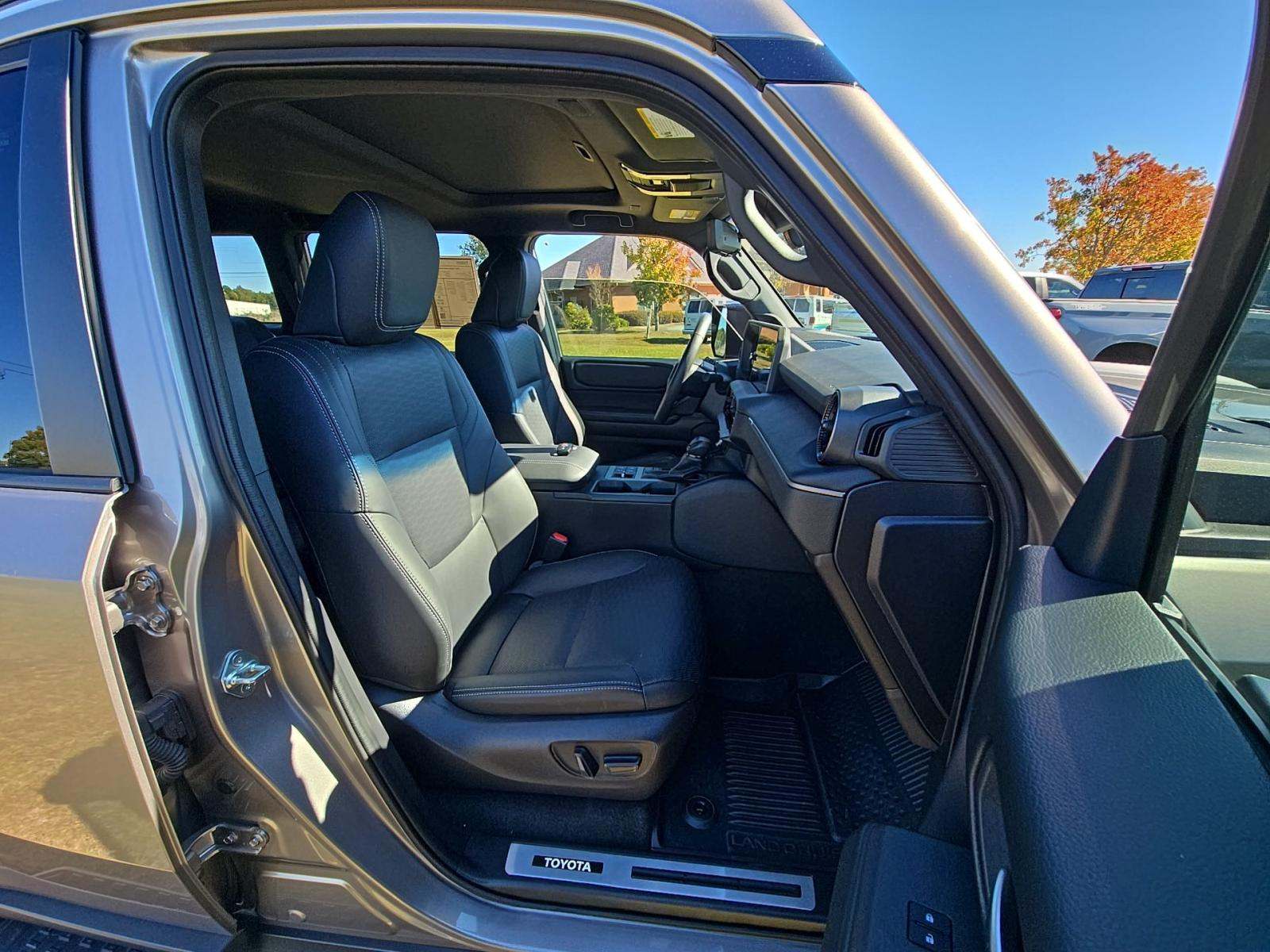 2025 Toyota Land Cruiser Base AWD