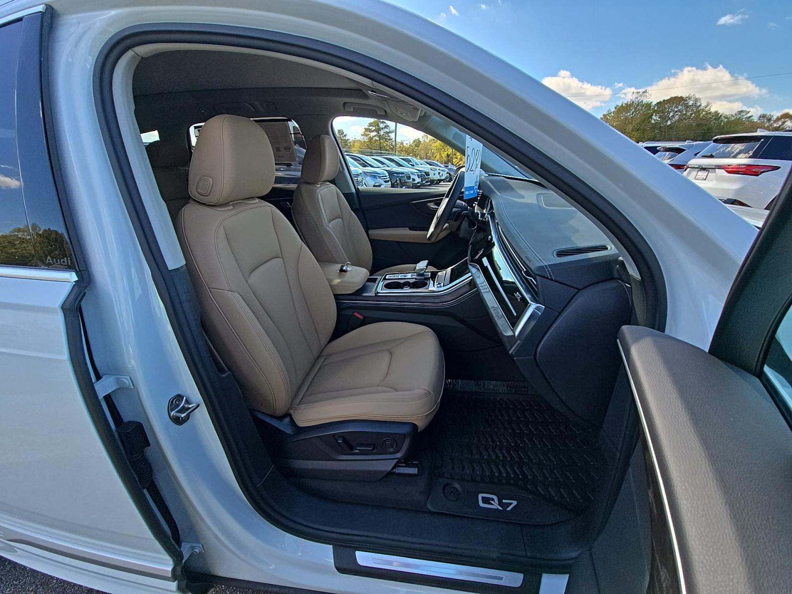 2025 Audi Q7 Premium Plus AWD