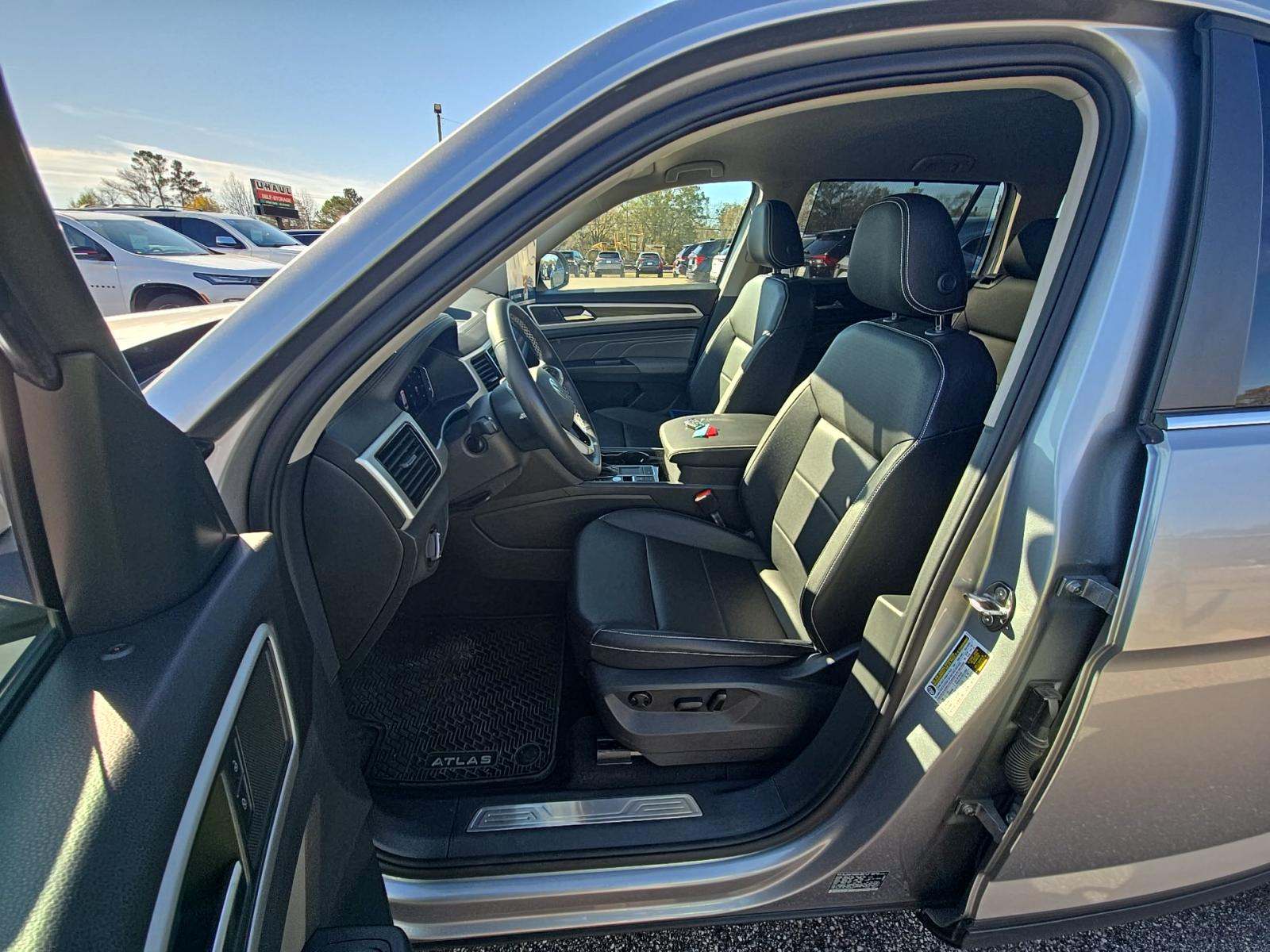 2023 Volkswagen Atlas 3.6L SE FWD