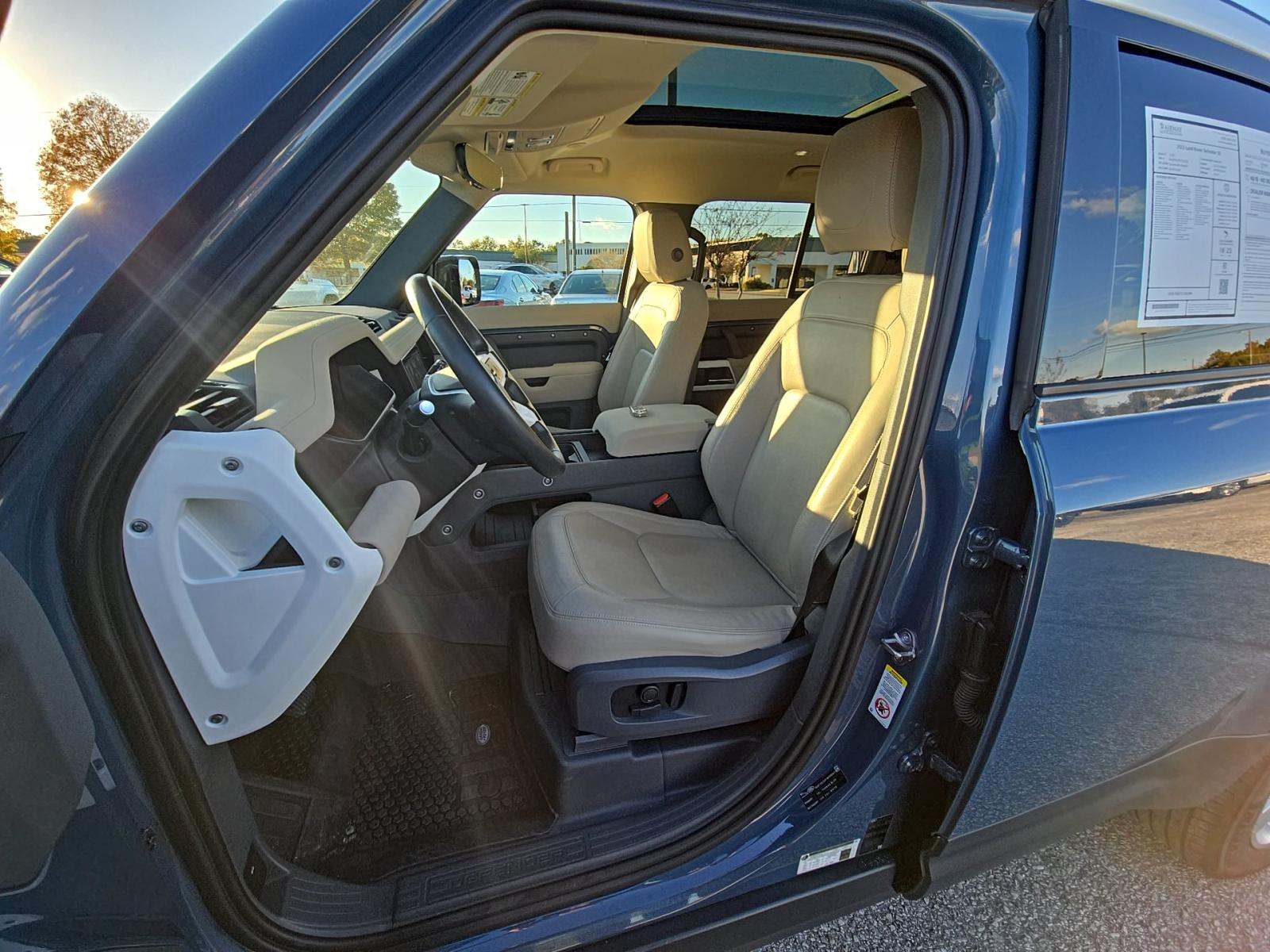 2023 Land Rover Defender 110 SE AWD