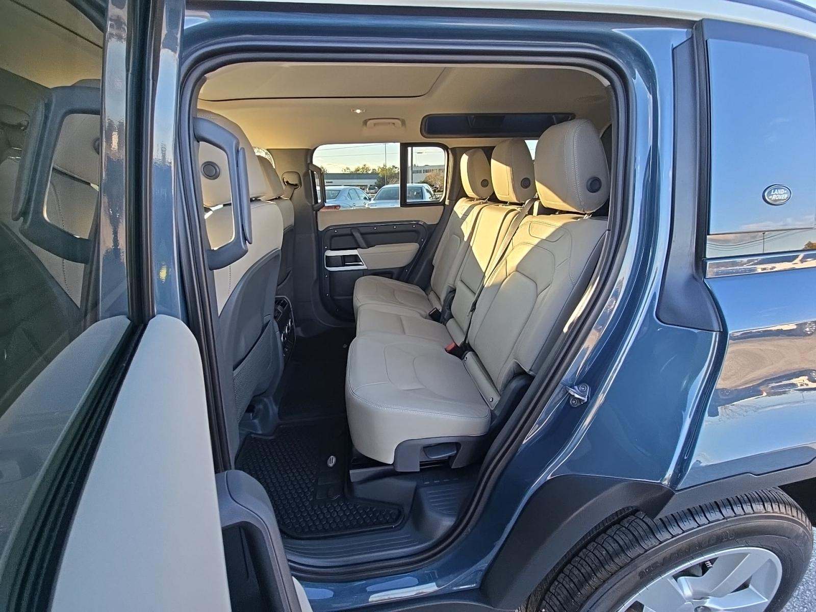 2023 Land Rover Defender 110 SE AWD