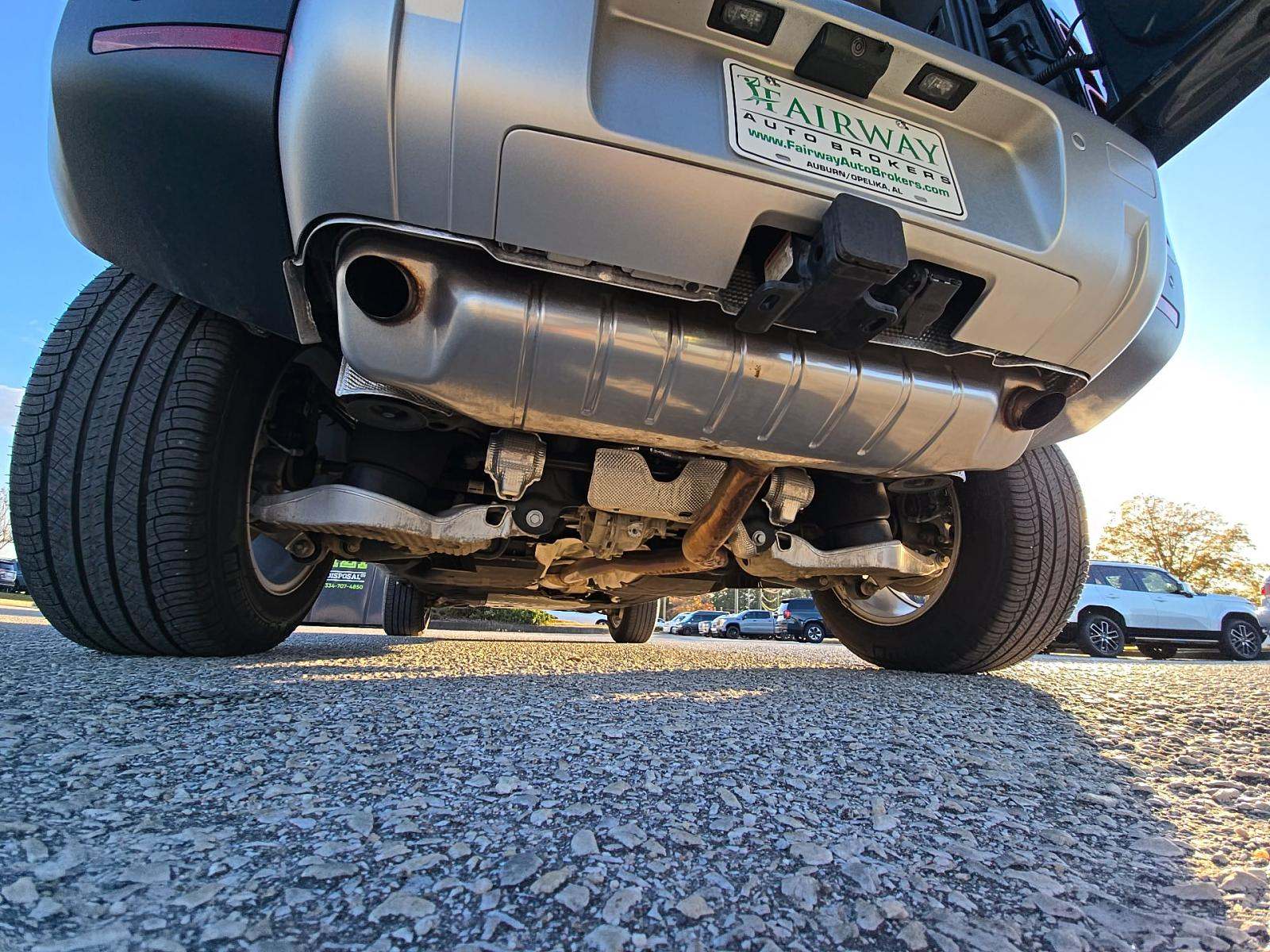 2023 Land Rover Defender 110 SE AWD