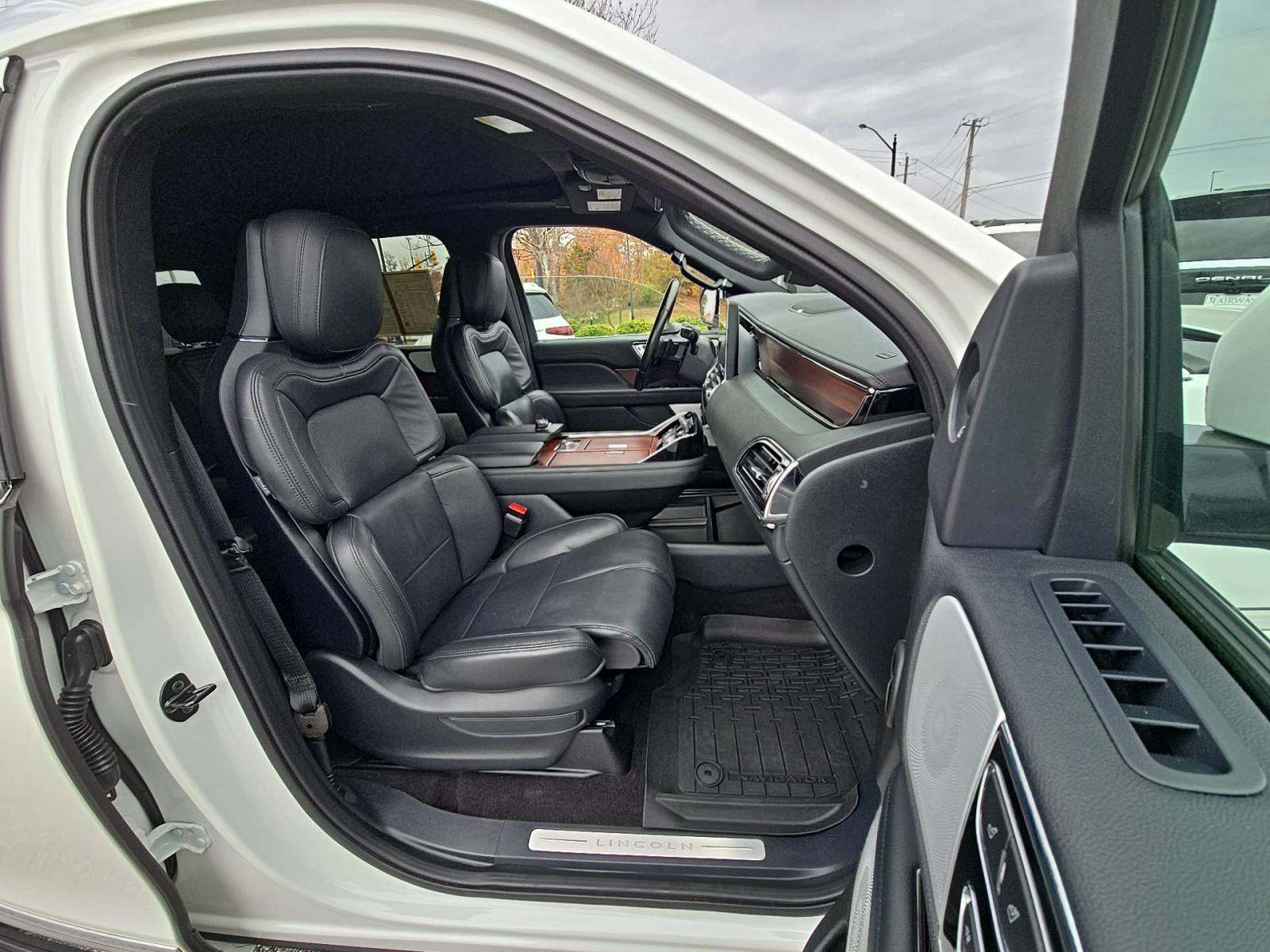 2023 Lincoln Navigator Reserve AWD