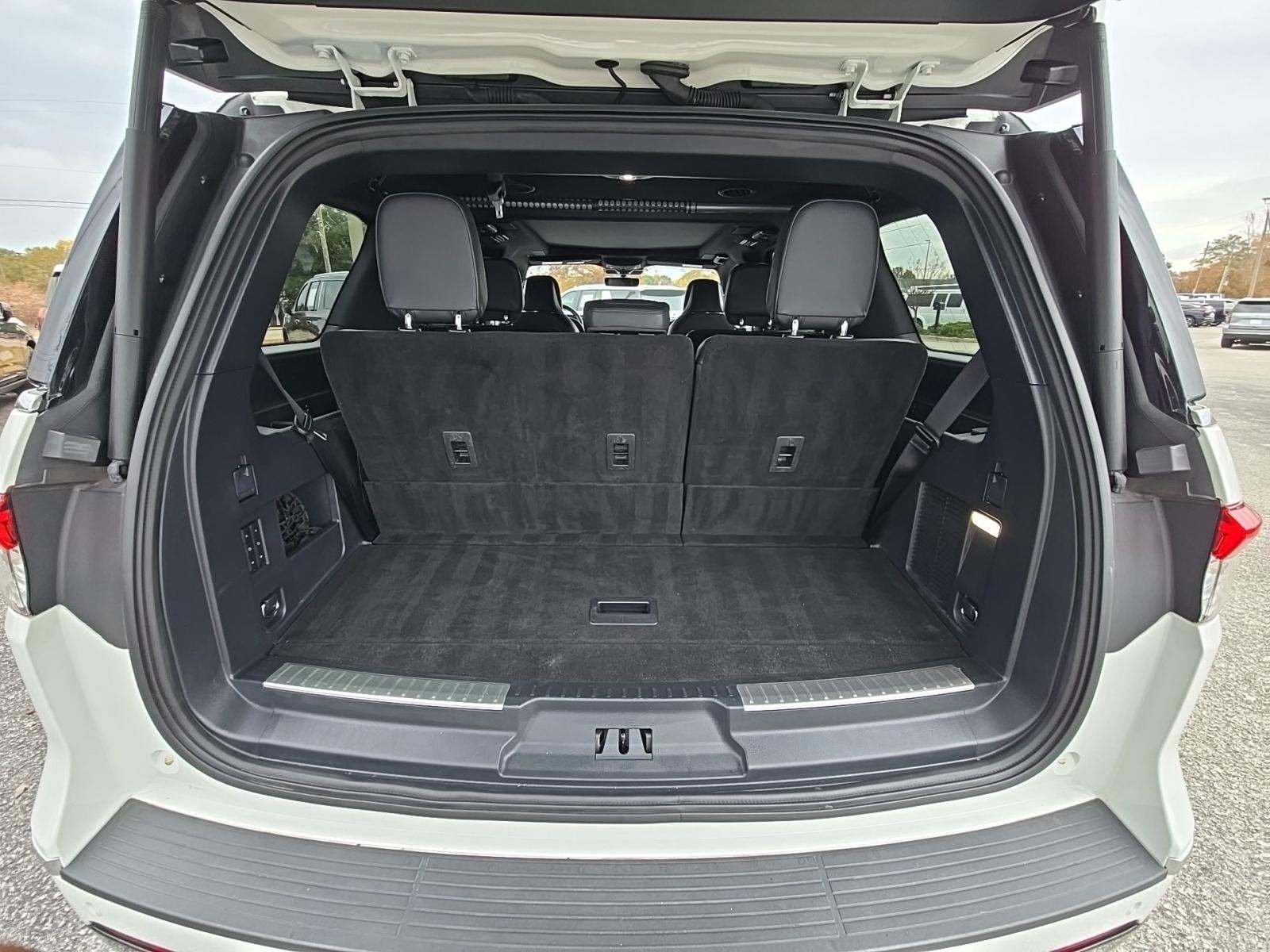 2023 Lincoln Navigator Reserve AWD