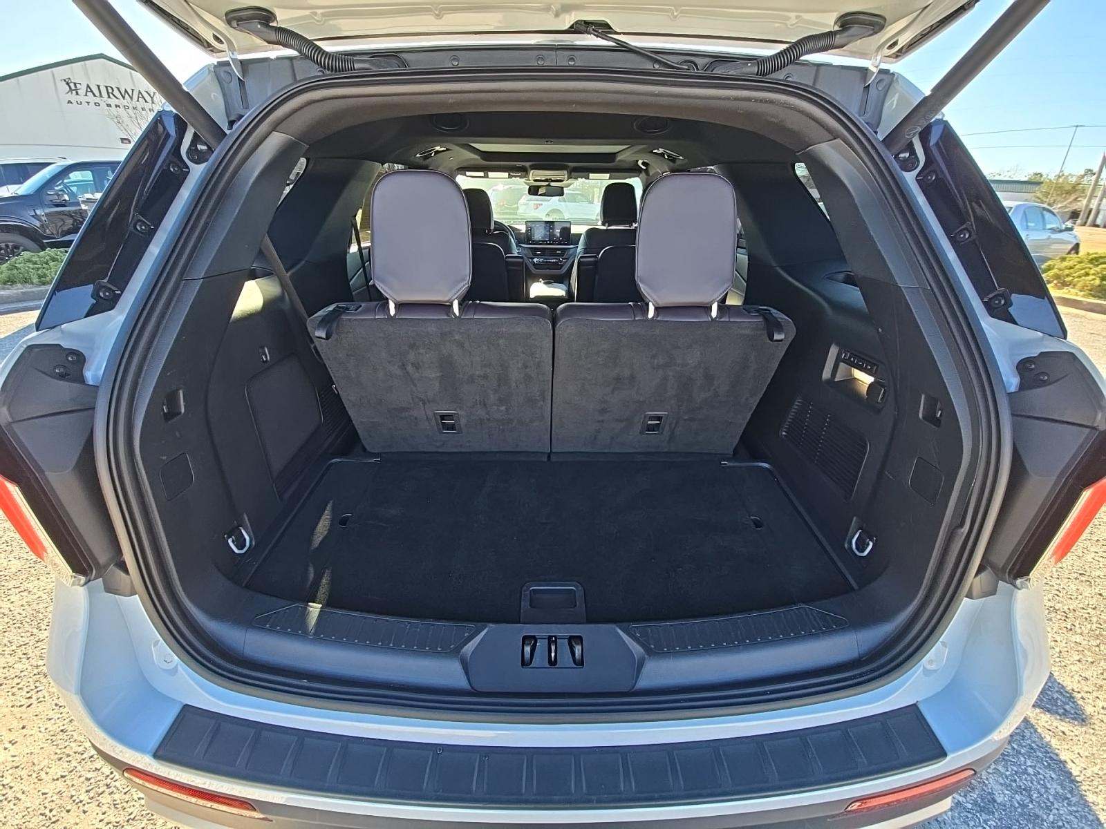 2025 Ford Explorer Platinum RWD