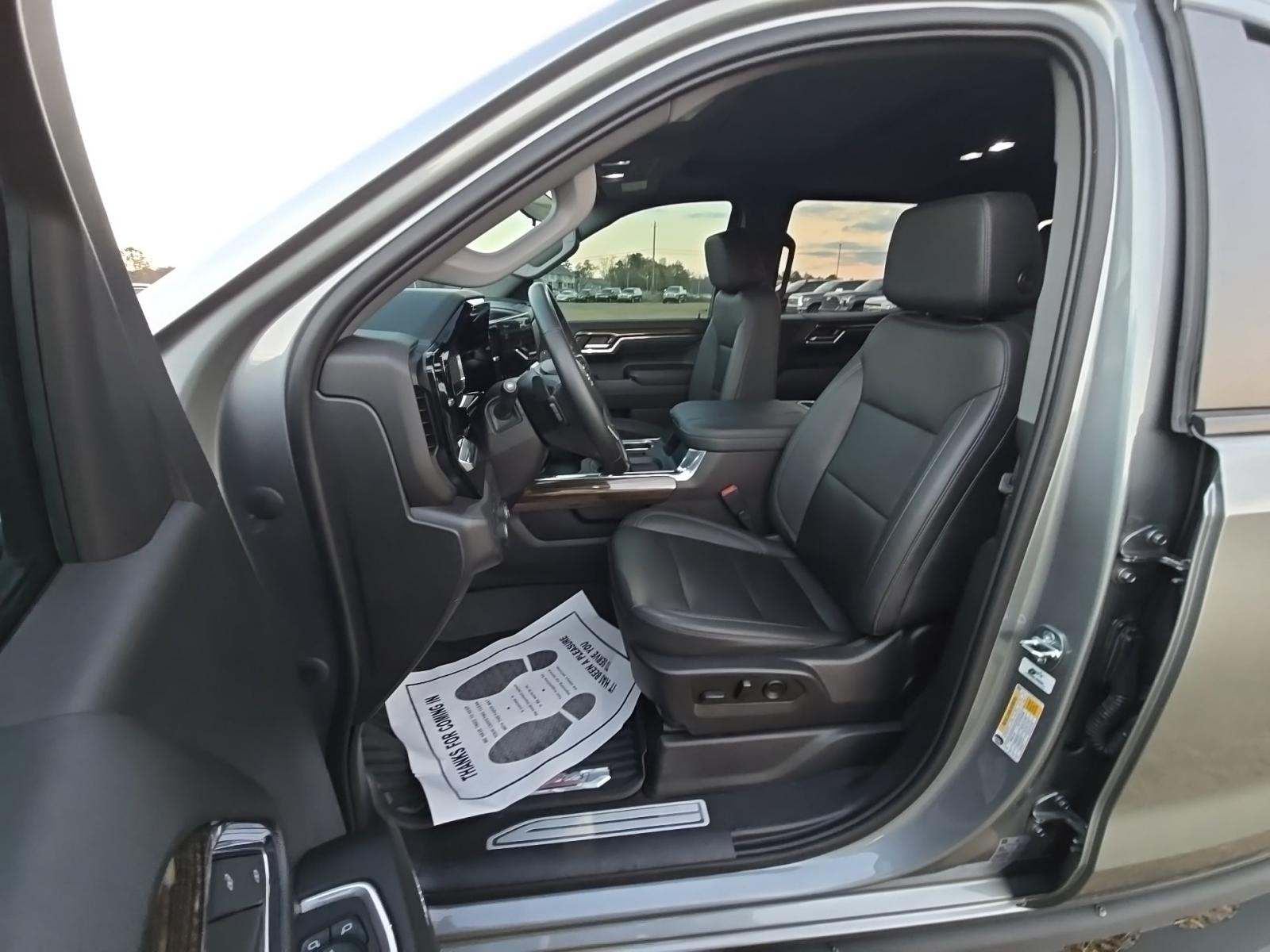 2023 Chevrolet Silverado 1500 LT Trail Boss AWD