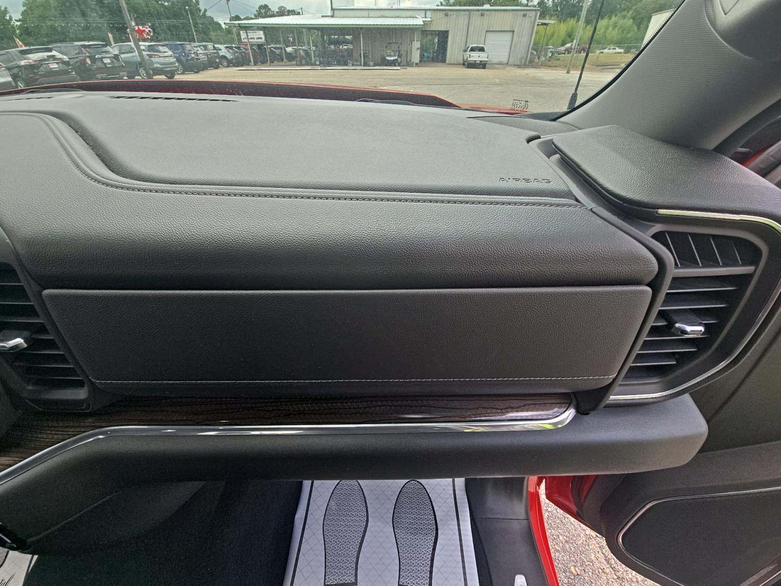 2023 Chevrolet Silverado 1500 LT AWD