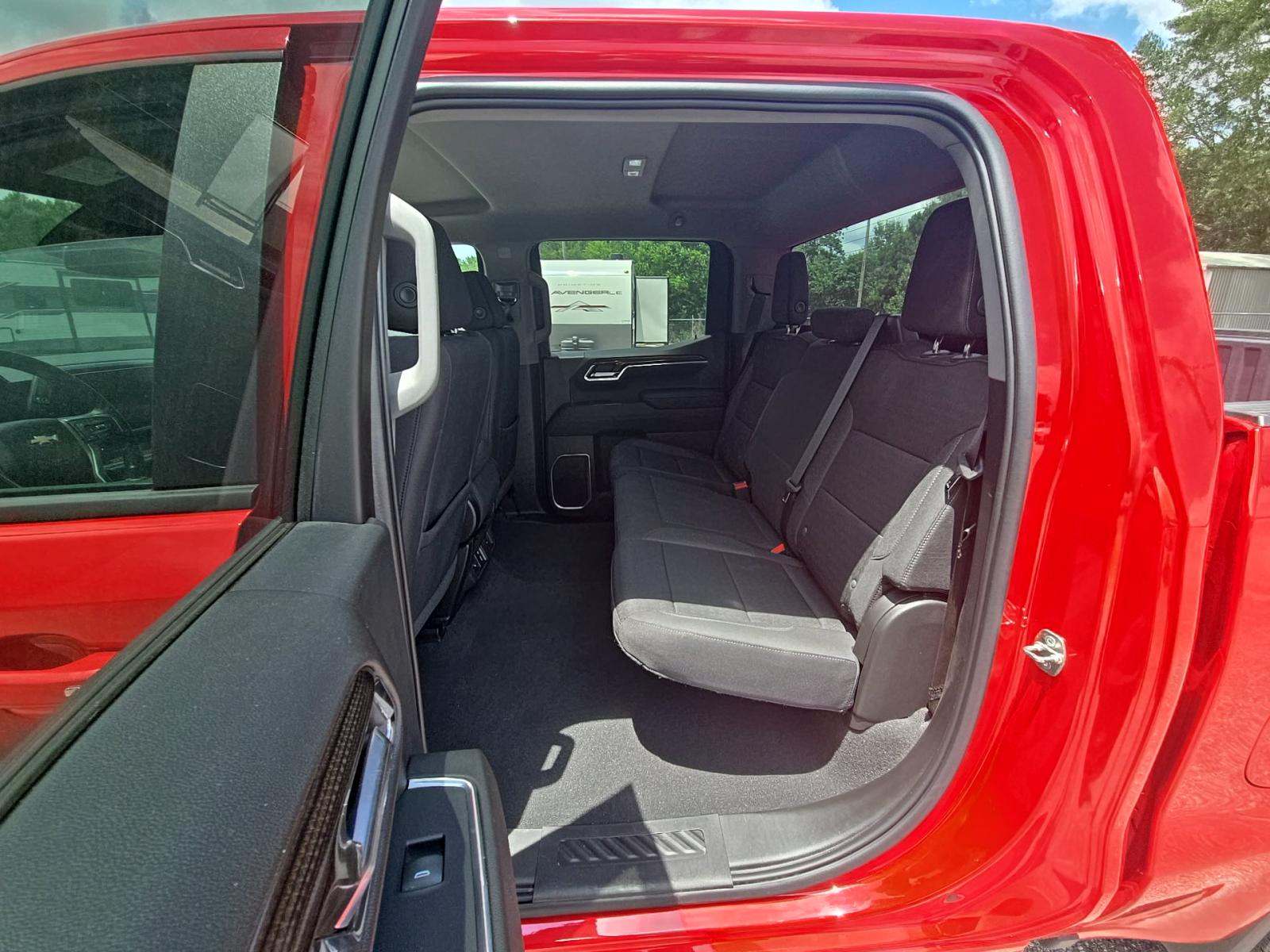 2023 Chevrolet Silverado 1500 LT AWD