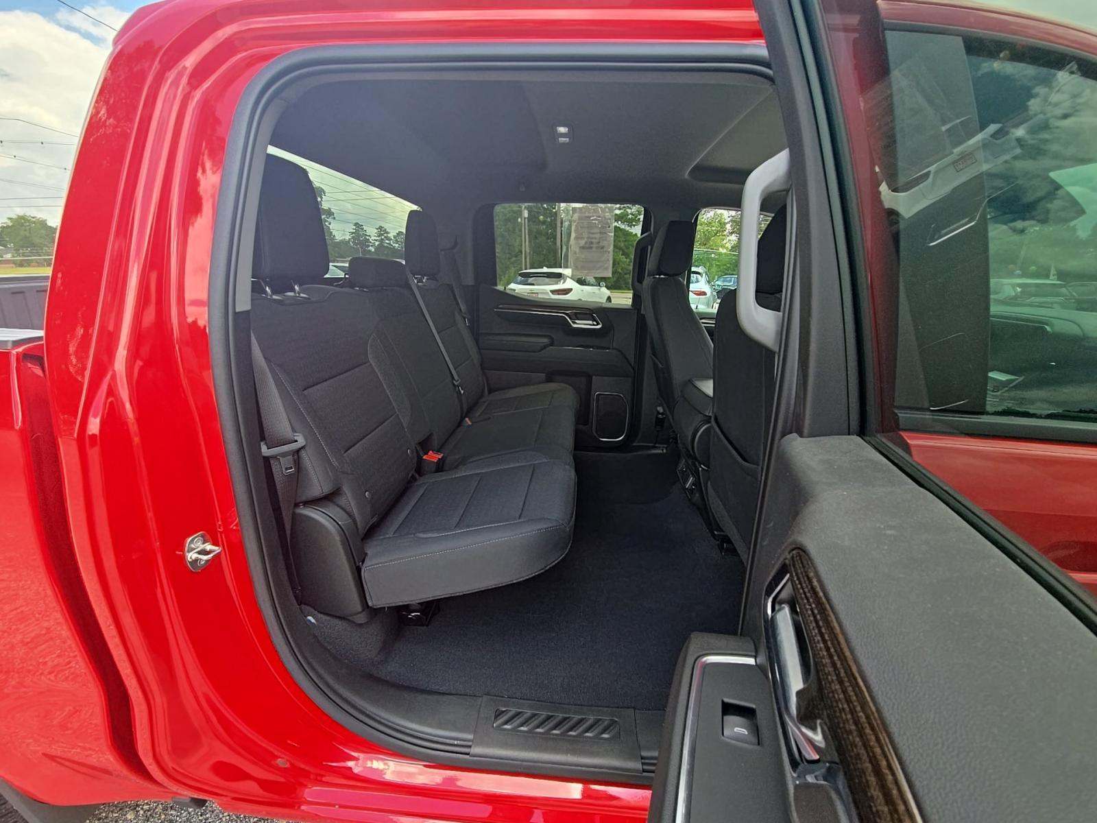2023 Chevrolet Silverado 1500 LT AWD