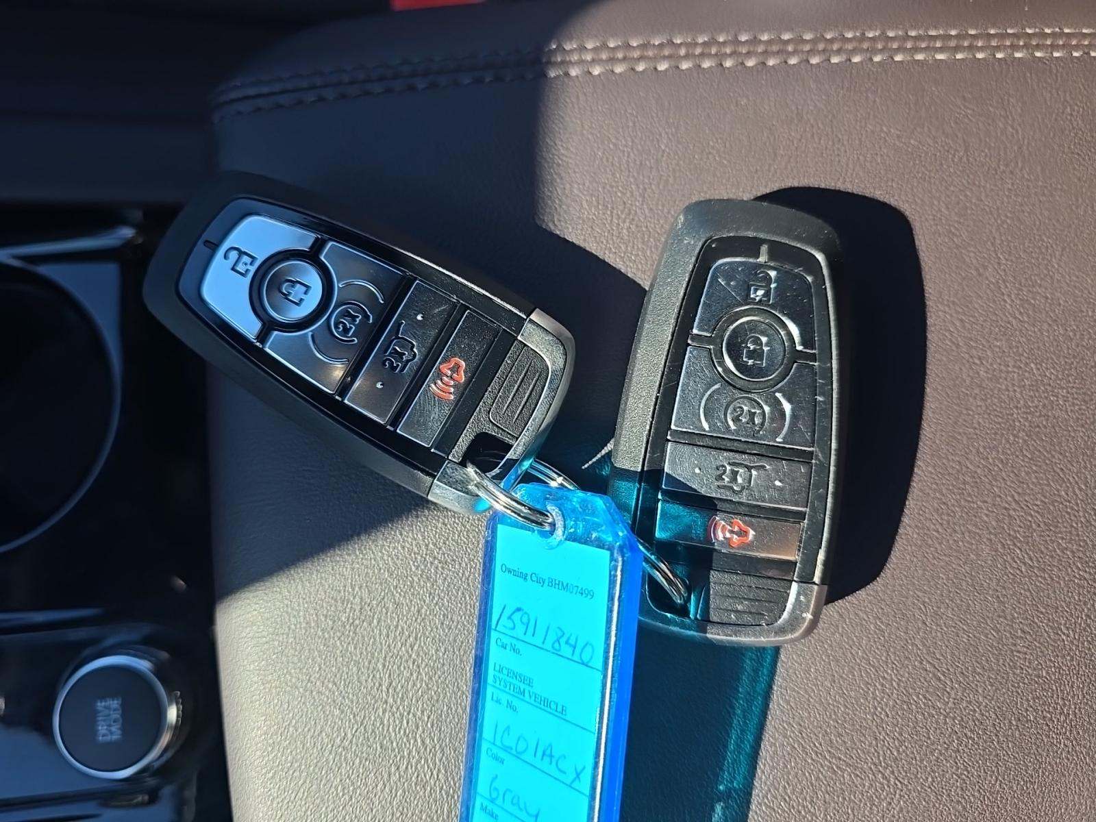 2025 Ford Explorer Platinum RWD