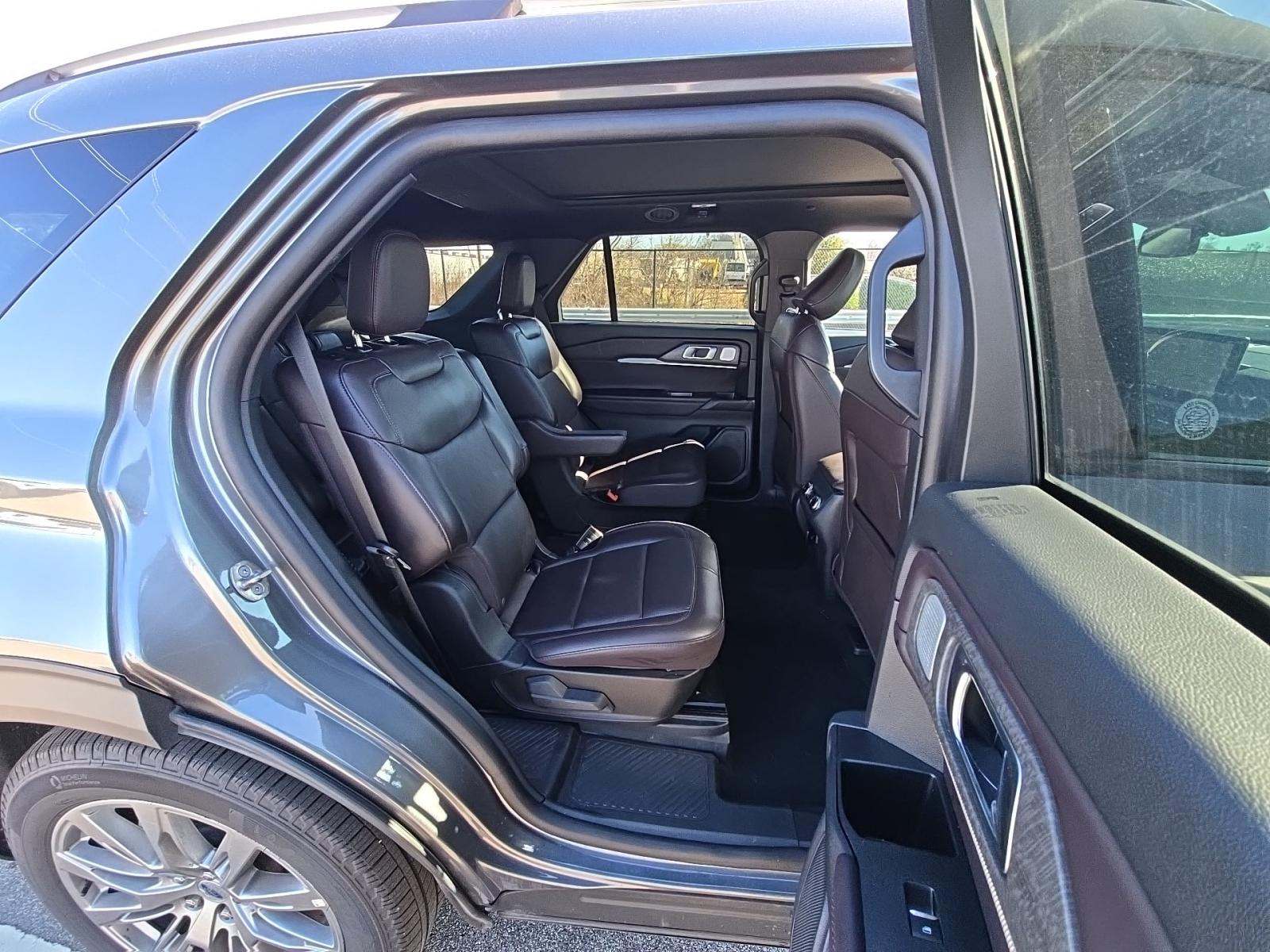 2025 Ford Explorer Platinum RWD