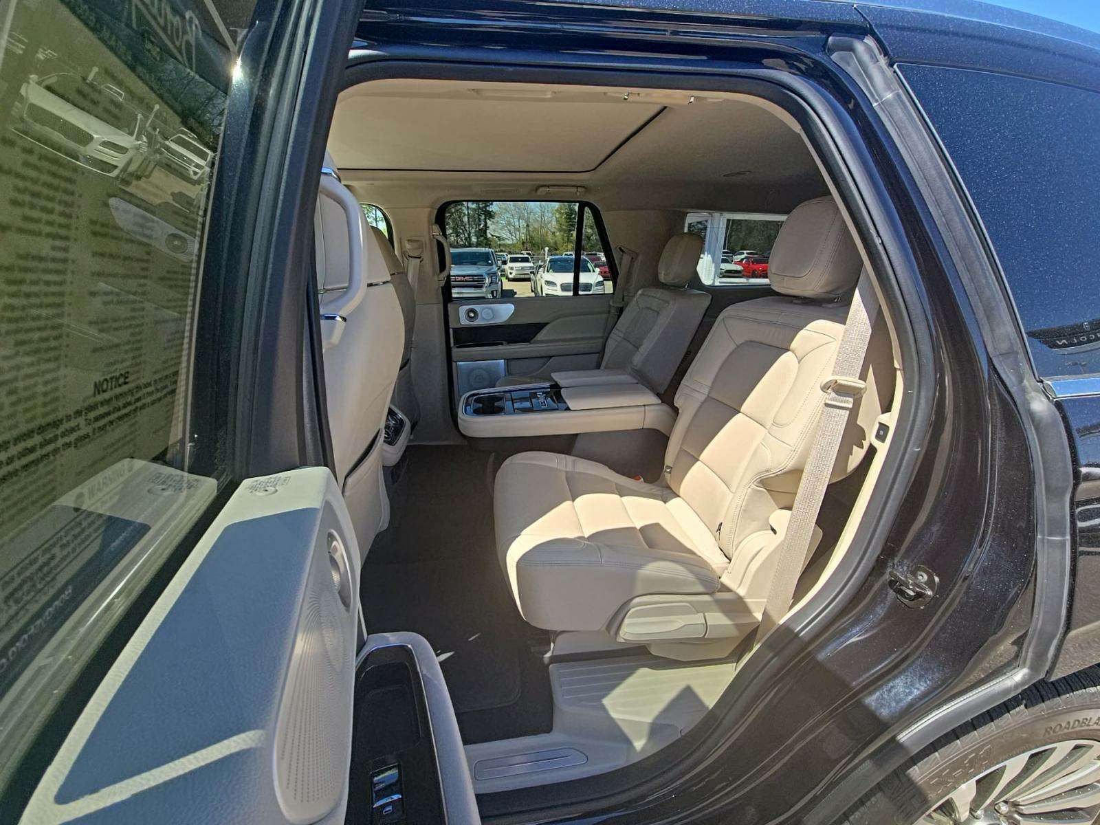 2021 Lincoln Navigator Reserve RWD