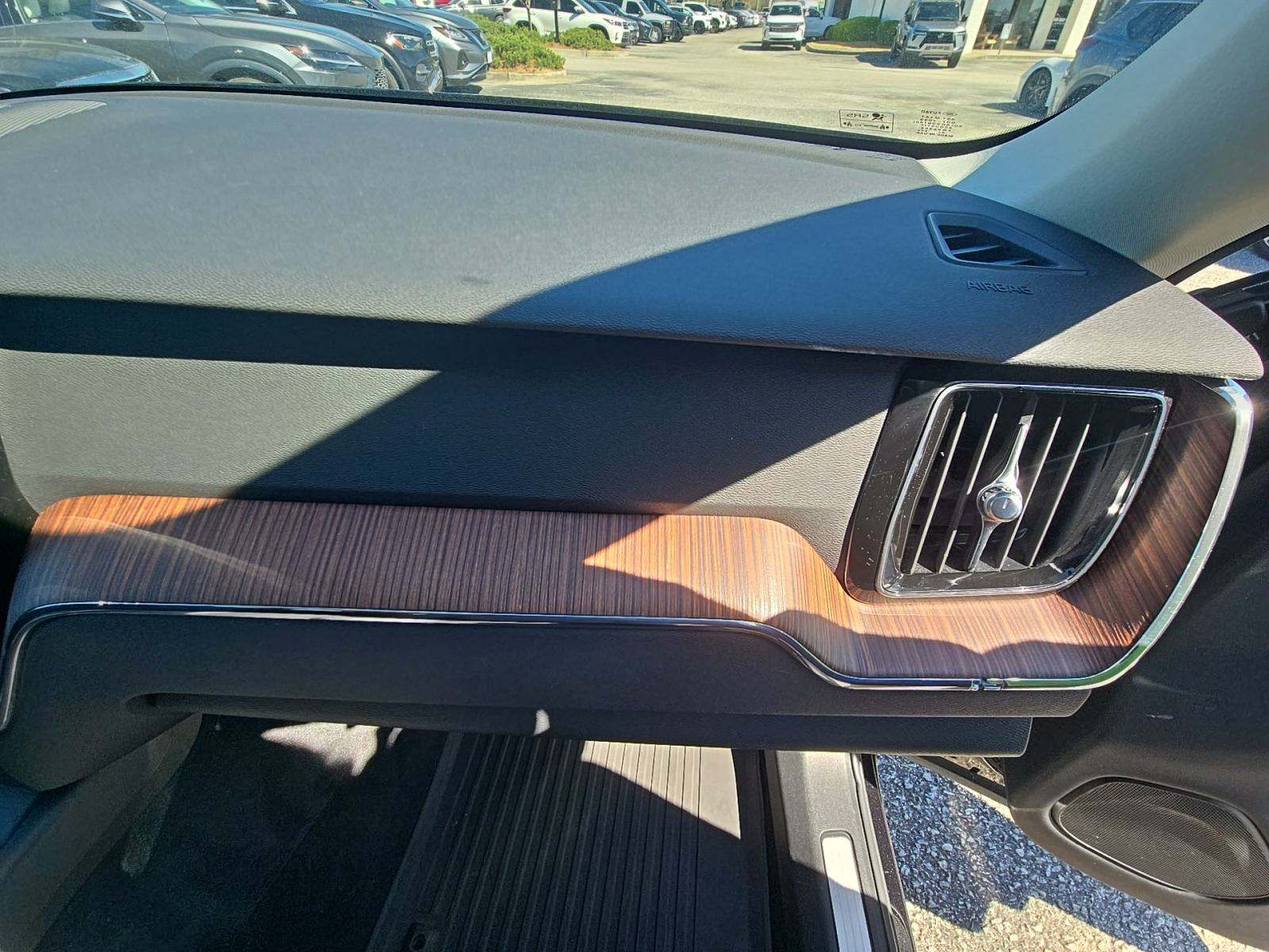 2023 Volvo XC60 B5 Plus AWD