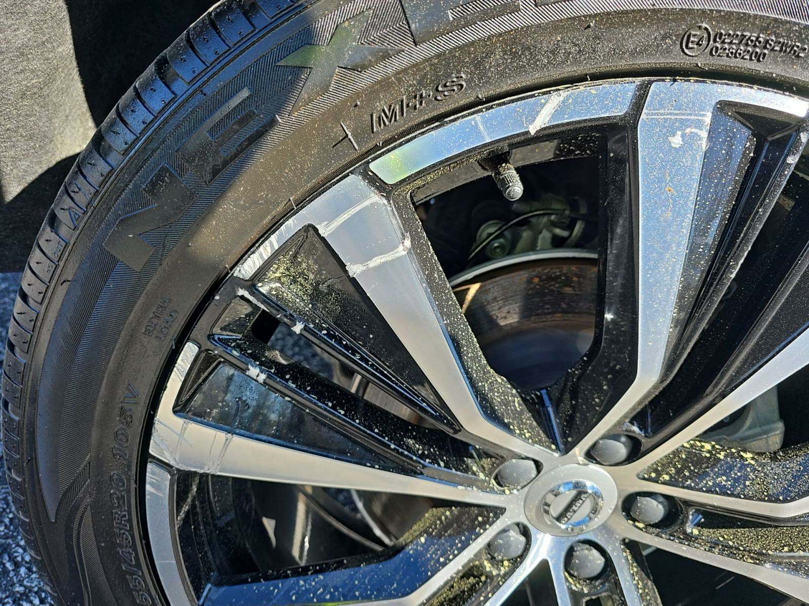 2023 Volvo XC60 B5 Plus AWD