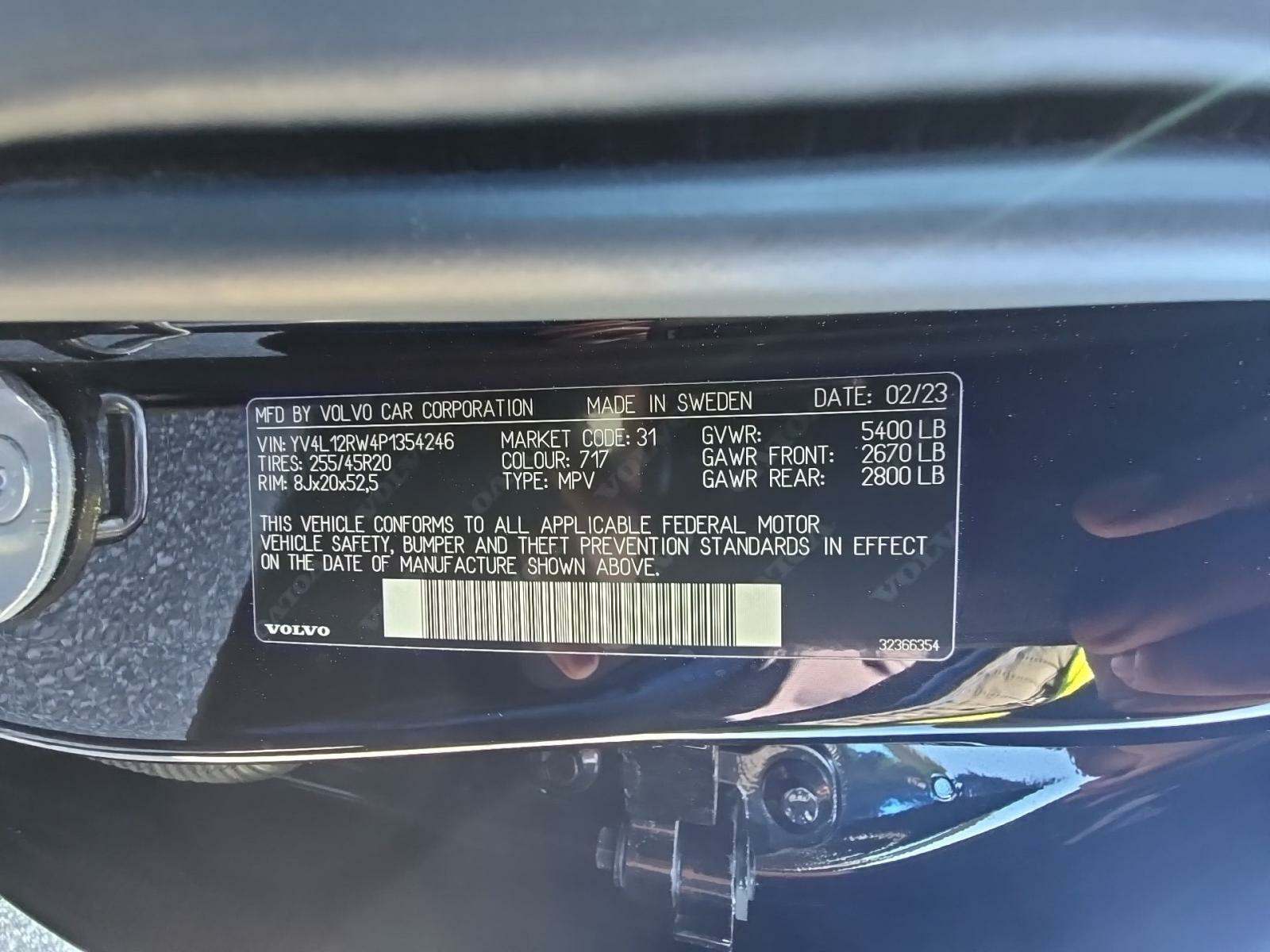 2023 Volvo XC60 B5 Plus AWD