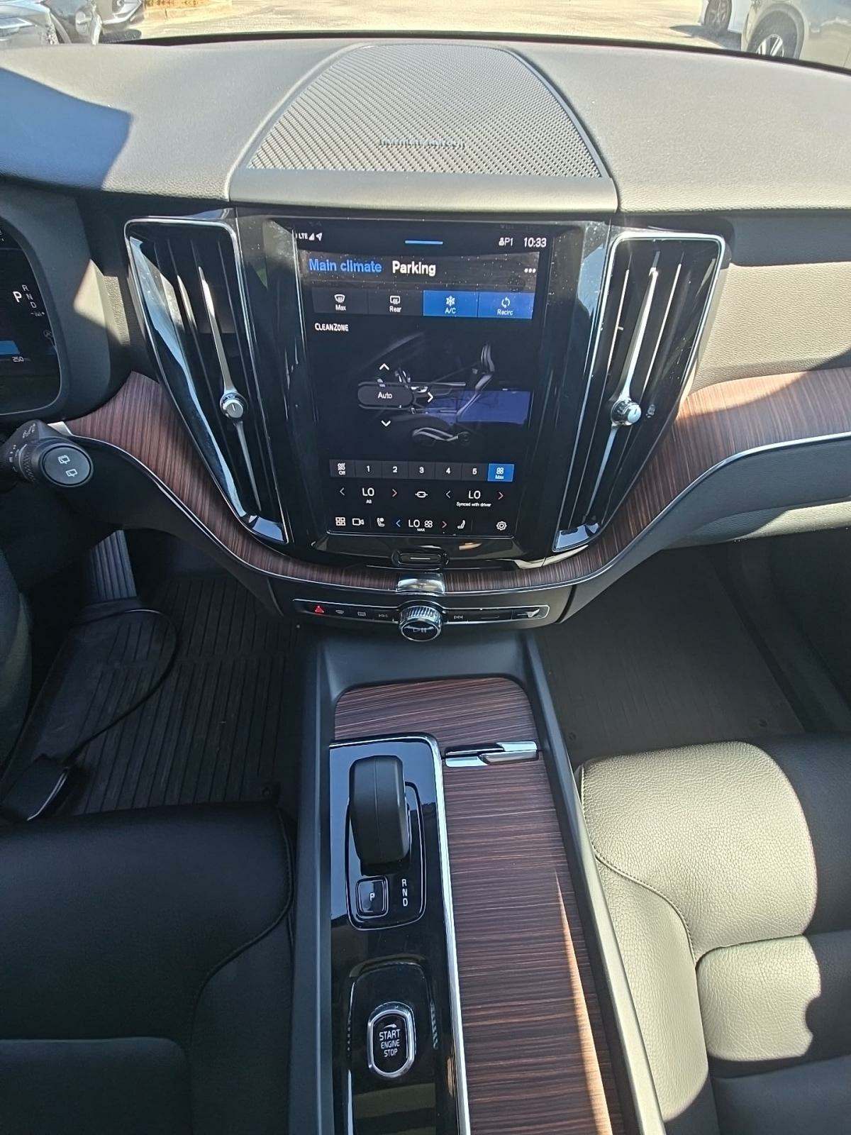 2023 Volvo XC60 B5 Plus AWD