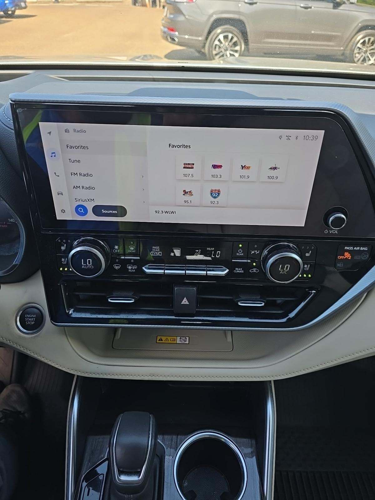 2024 Toyota Highlander Platinum FWD