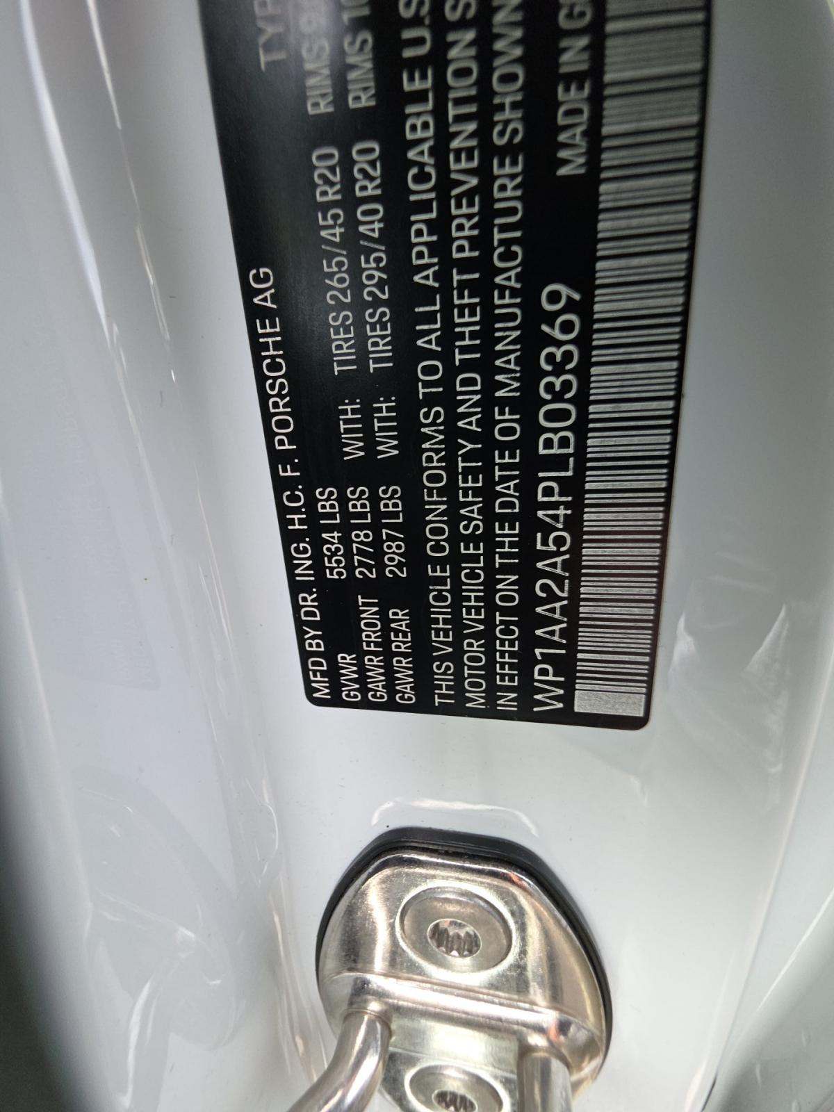 2023 Porsche Macan Base AWD