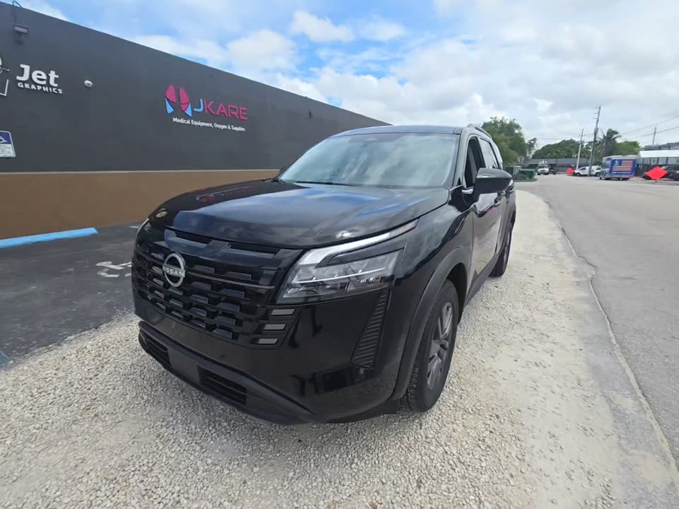 2026 Nissan Pathfinder SV FWD