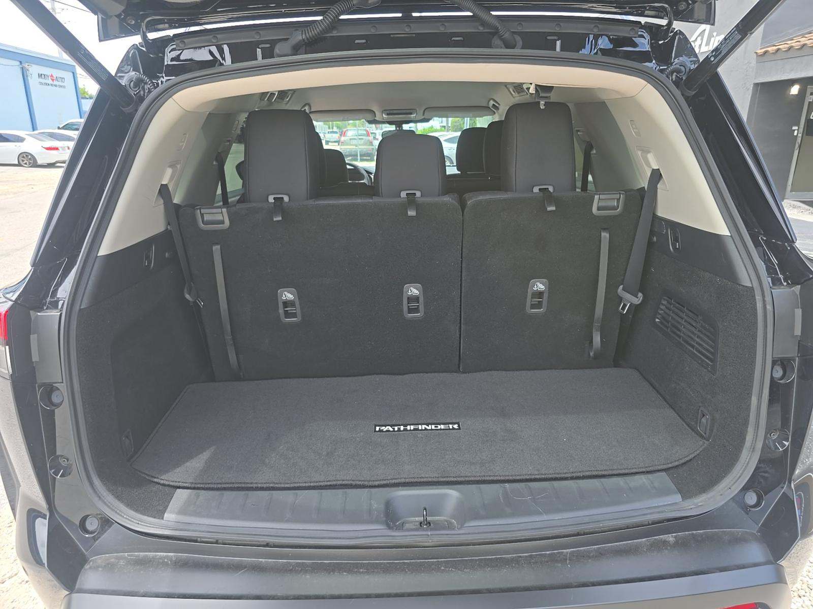 2026 Nissan Pathfinder SV FWD