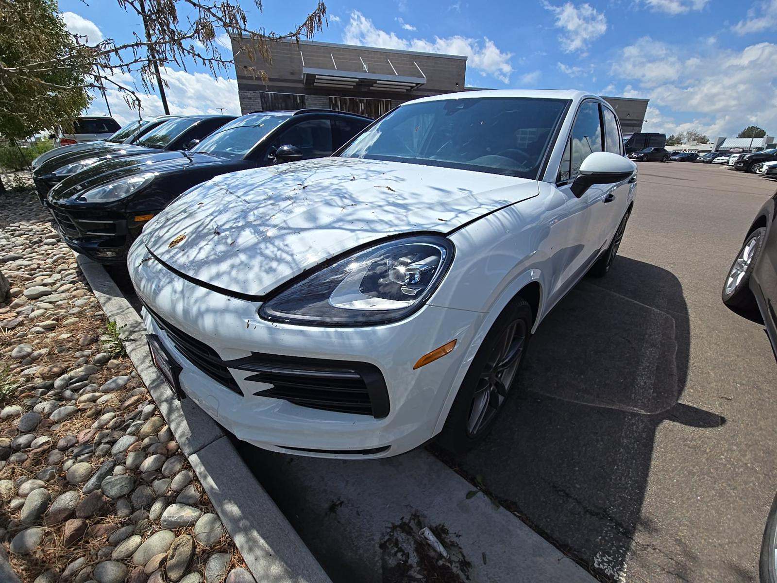 PORSCHE CAYENNE - 1