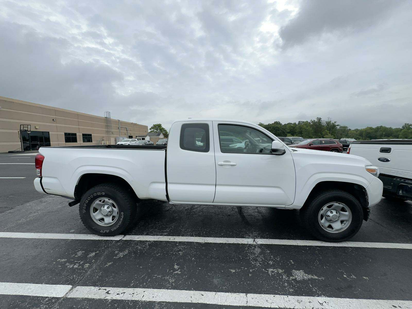 2018 Toyota Tacoma SR RWD