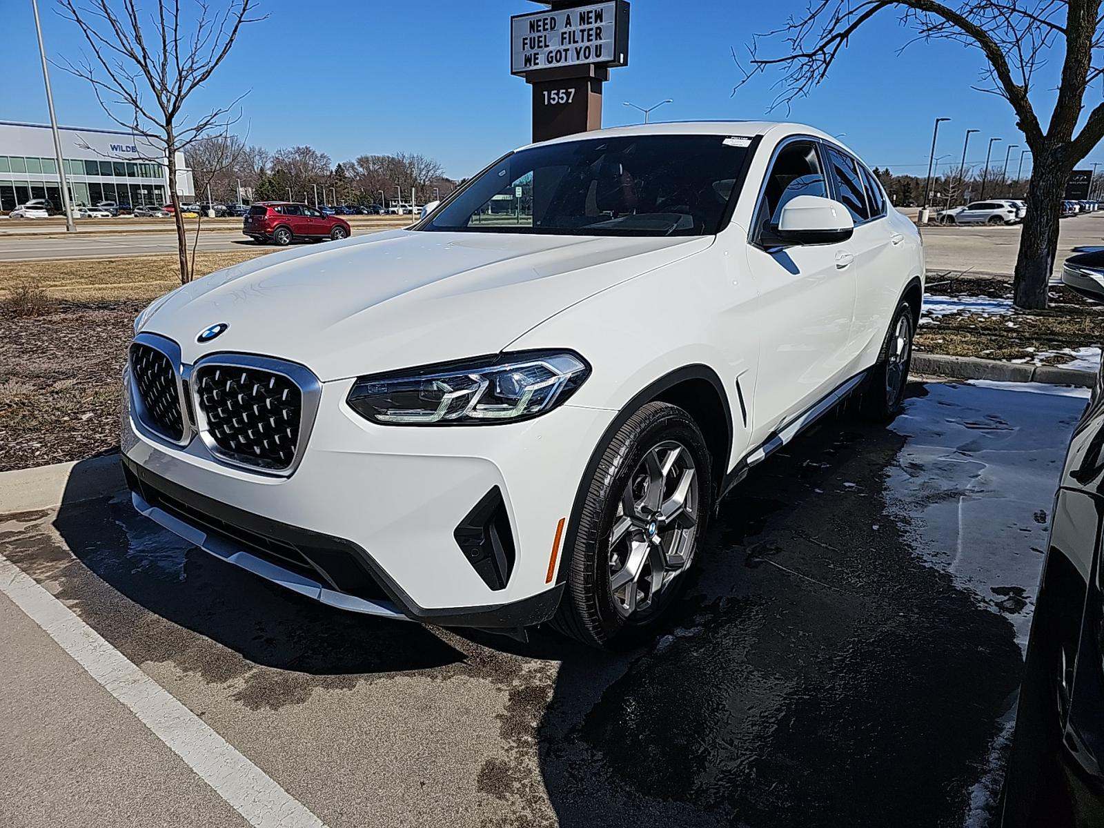 2025 BMW X4 xDrive30i AWD