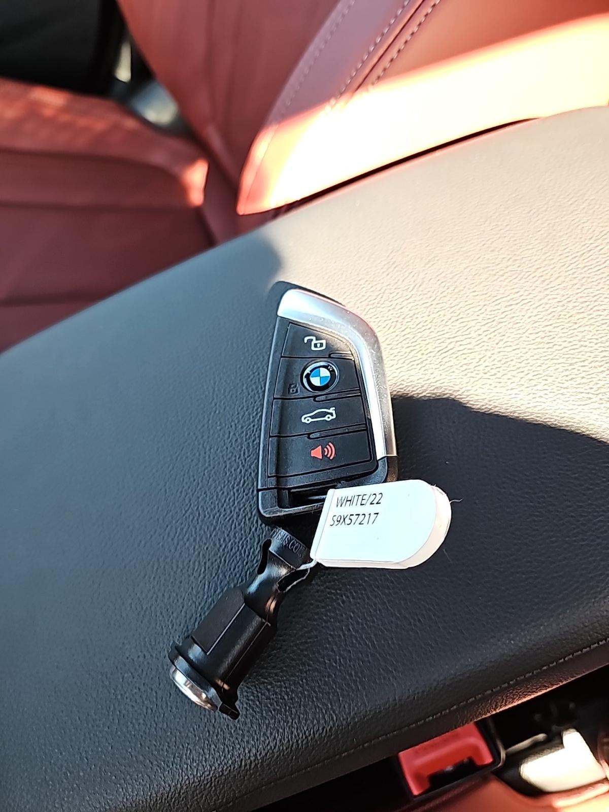 2025 BMW X4 xDrive30i AWD