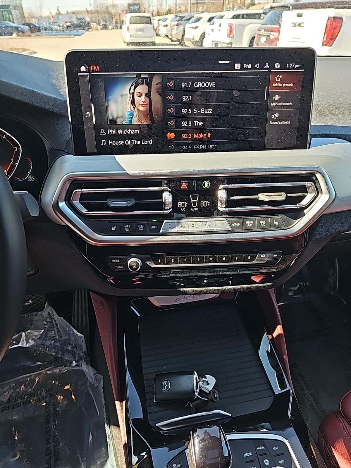 2025 BMW X4 xDrive30i AWD