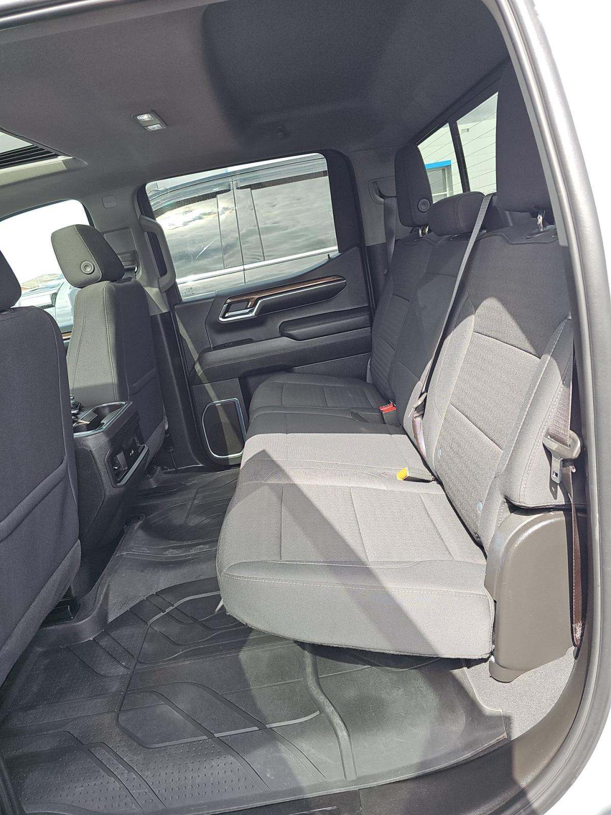 2024 Chevrolet Silverado 1500 RST AWD