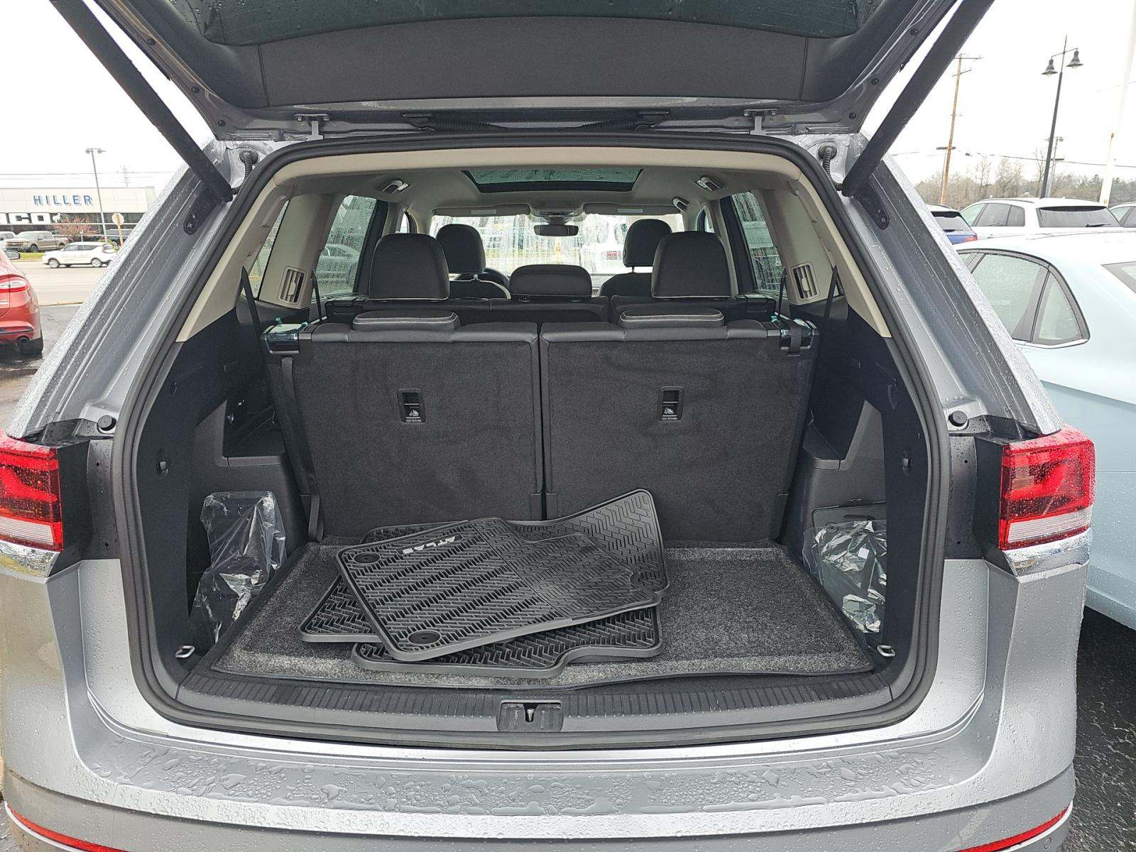 2025 Volkswagen Atlas 2.0T SEL Premium R-Line AWD